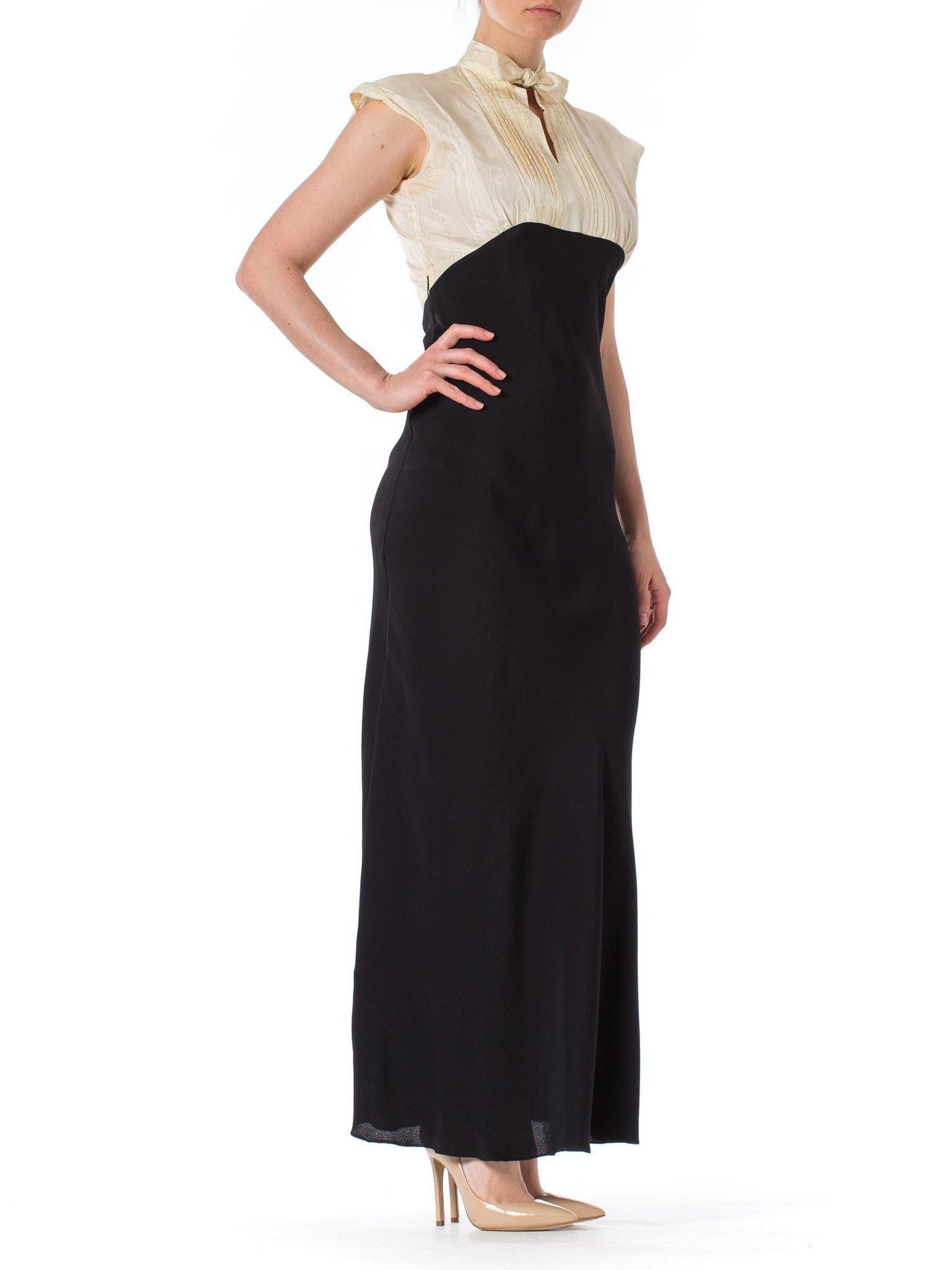 1930S Black & White Bias Cut Rayon Crepe Bow Neck Gown With Moiré Taffeta Bodic In Excellent Condition In New York, NY