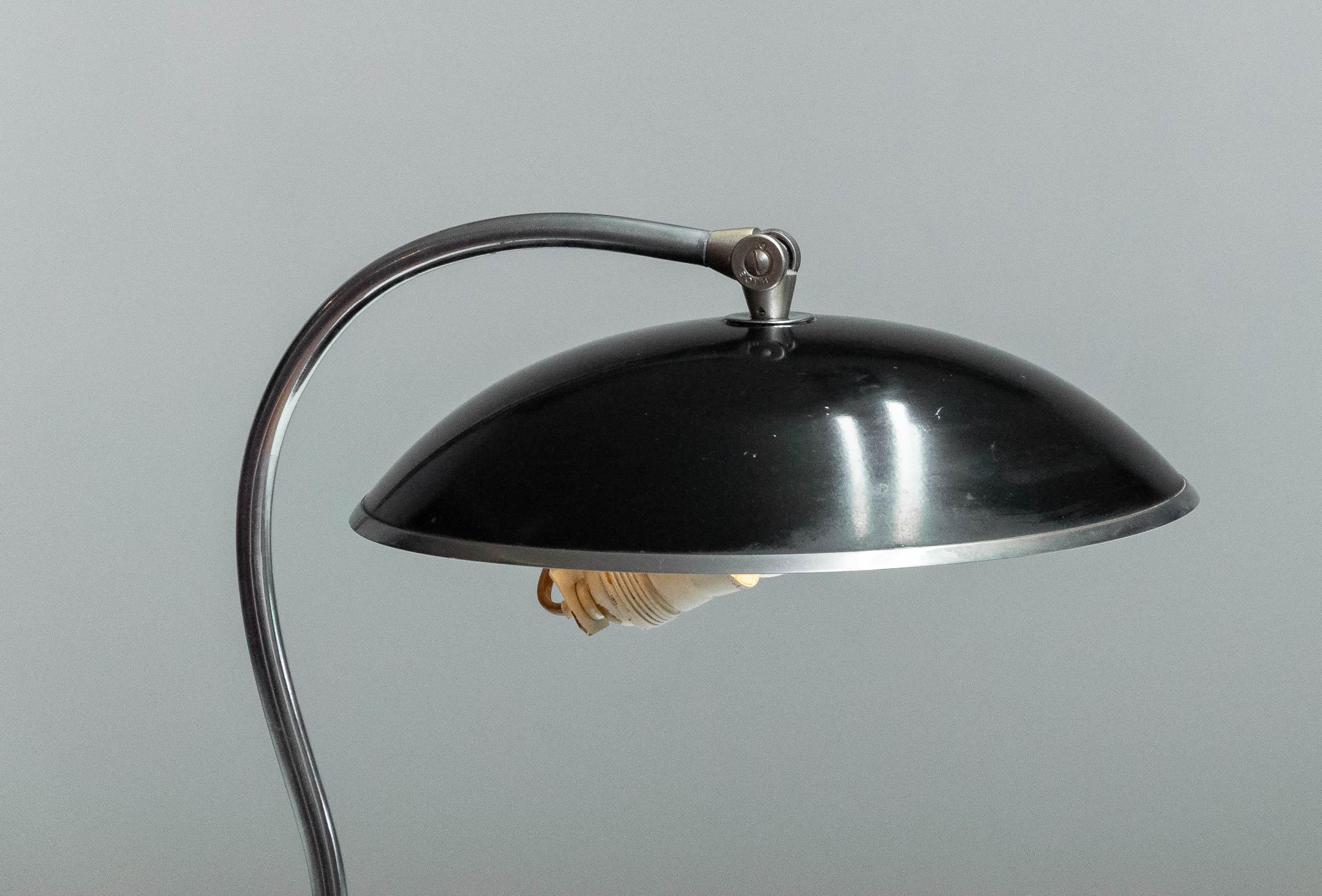 1930s Black Desk / Table Lamp by Boréns Model 528 Simular to Svenskt Tenn 8528 In Good Condition For Sale In Silvolde, Gelderland