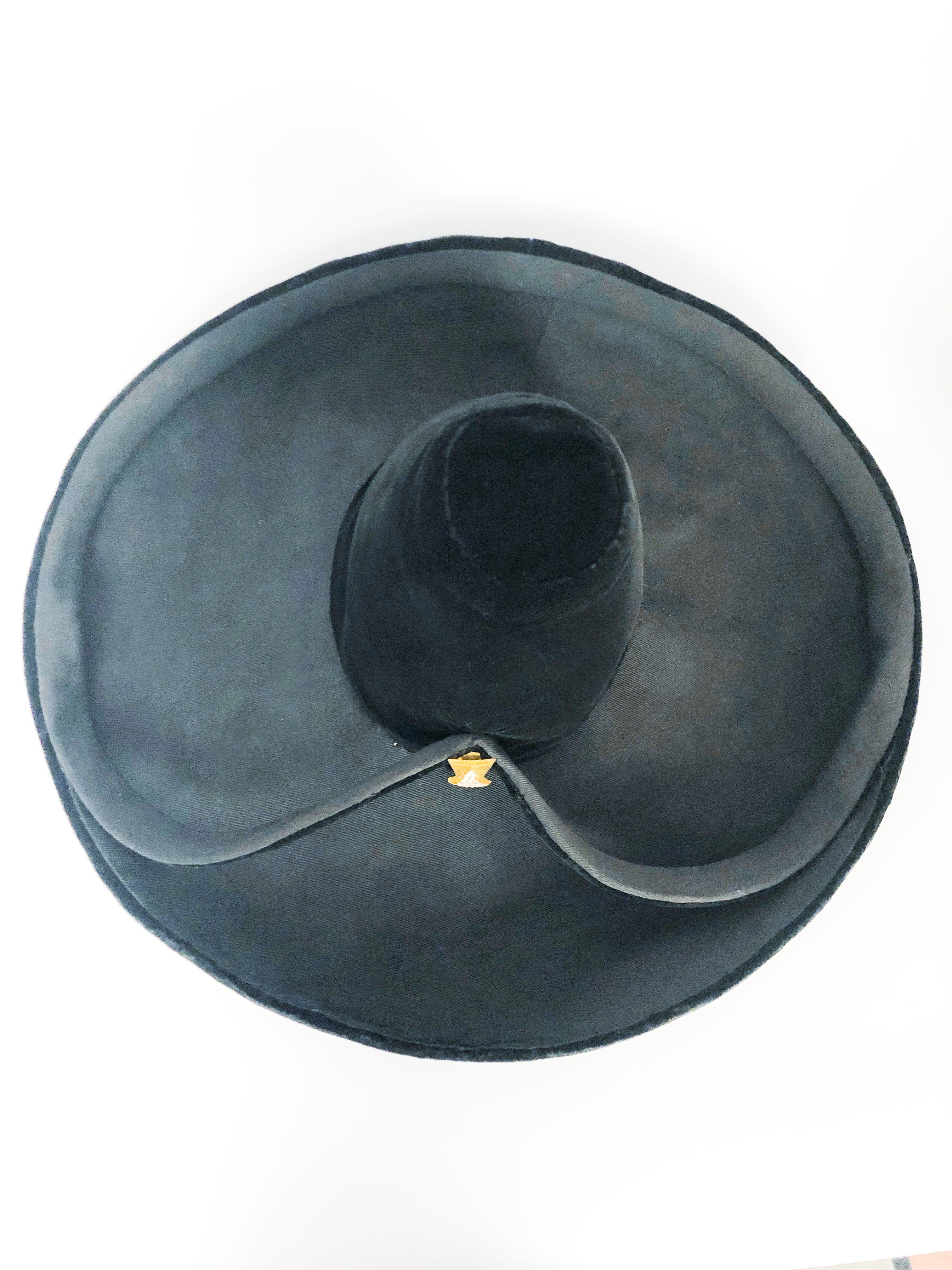 Chapeau noir à motif haut de gamme des années 1930 en vente 1