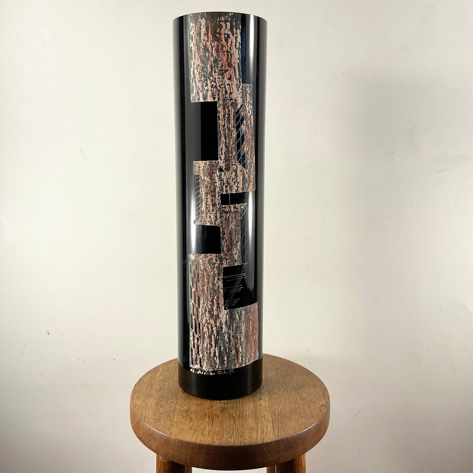 Opaline Glass 1930s Vase Engraved by Anatole Riecke with Cubist Designed For Sale