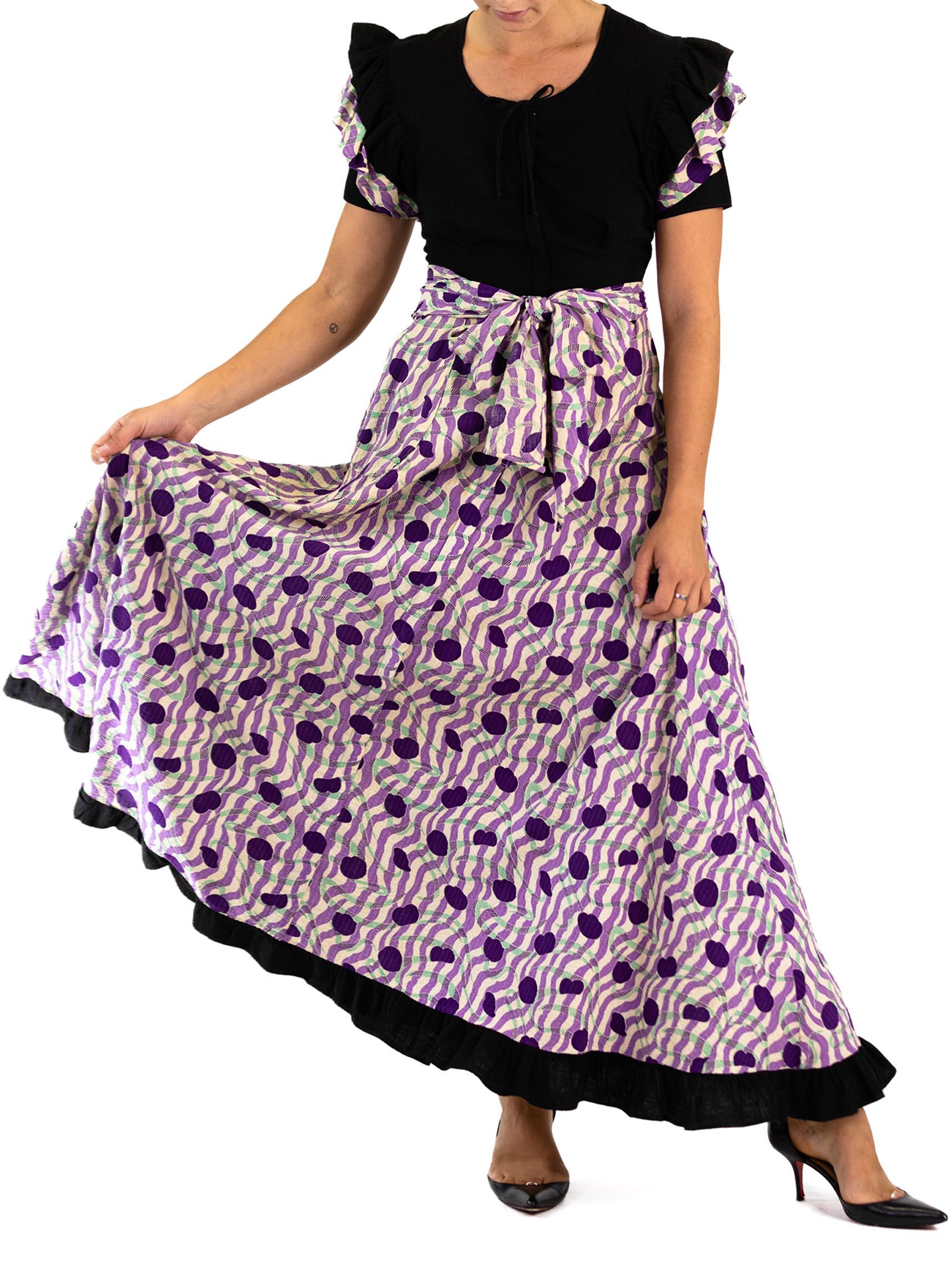 1930S Black & Purple Cotton Ruffle Sleeved “Breakfast Formals” House Dress In Excellent Condition For Sale In New York, NY