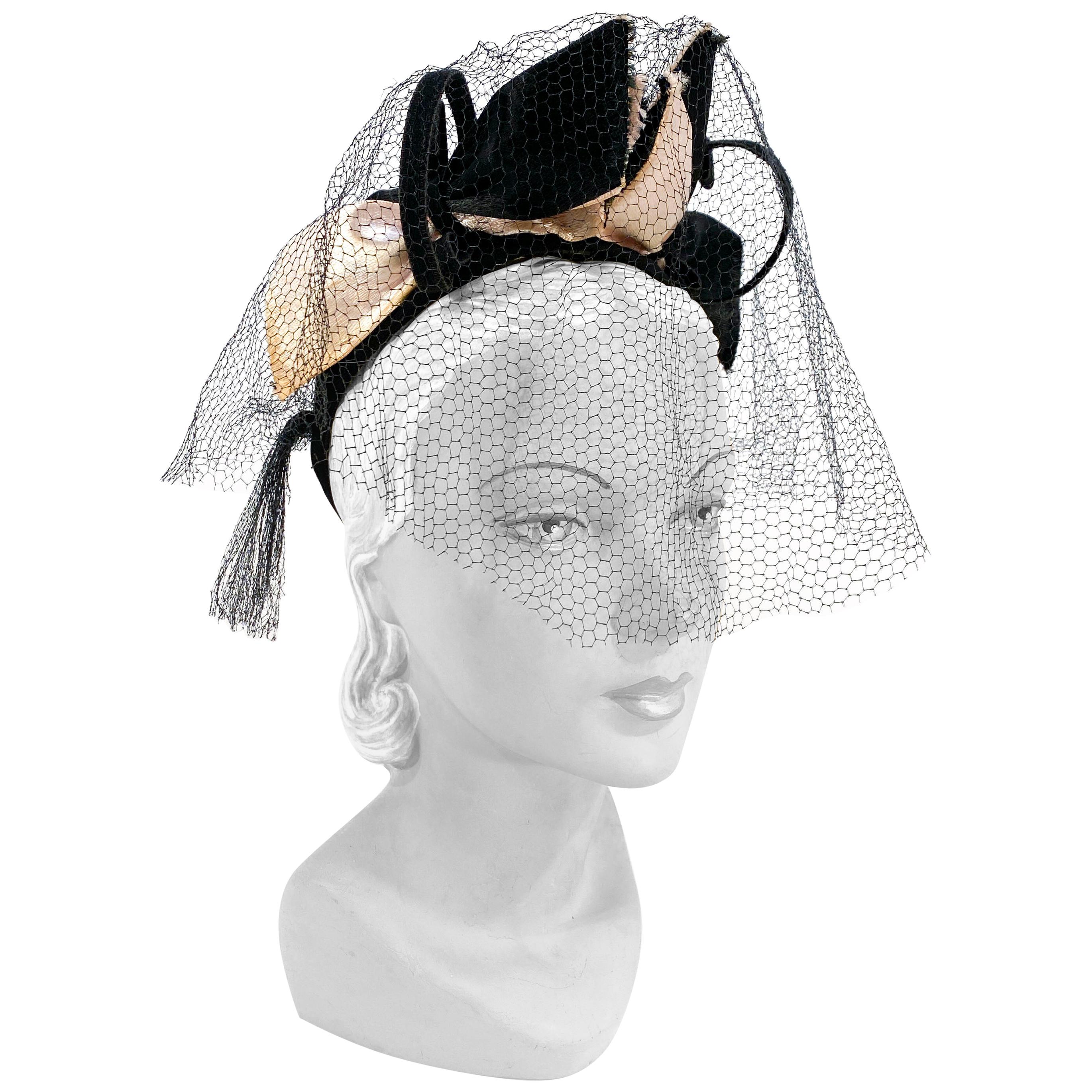 1930s Black Sculpted Cocktail Hat with Satin Bows and Net For Sale