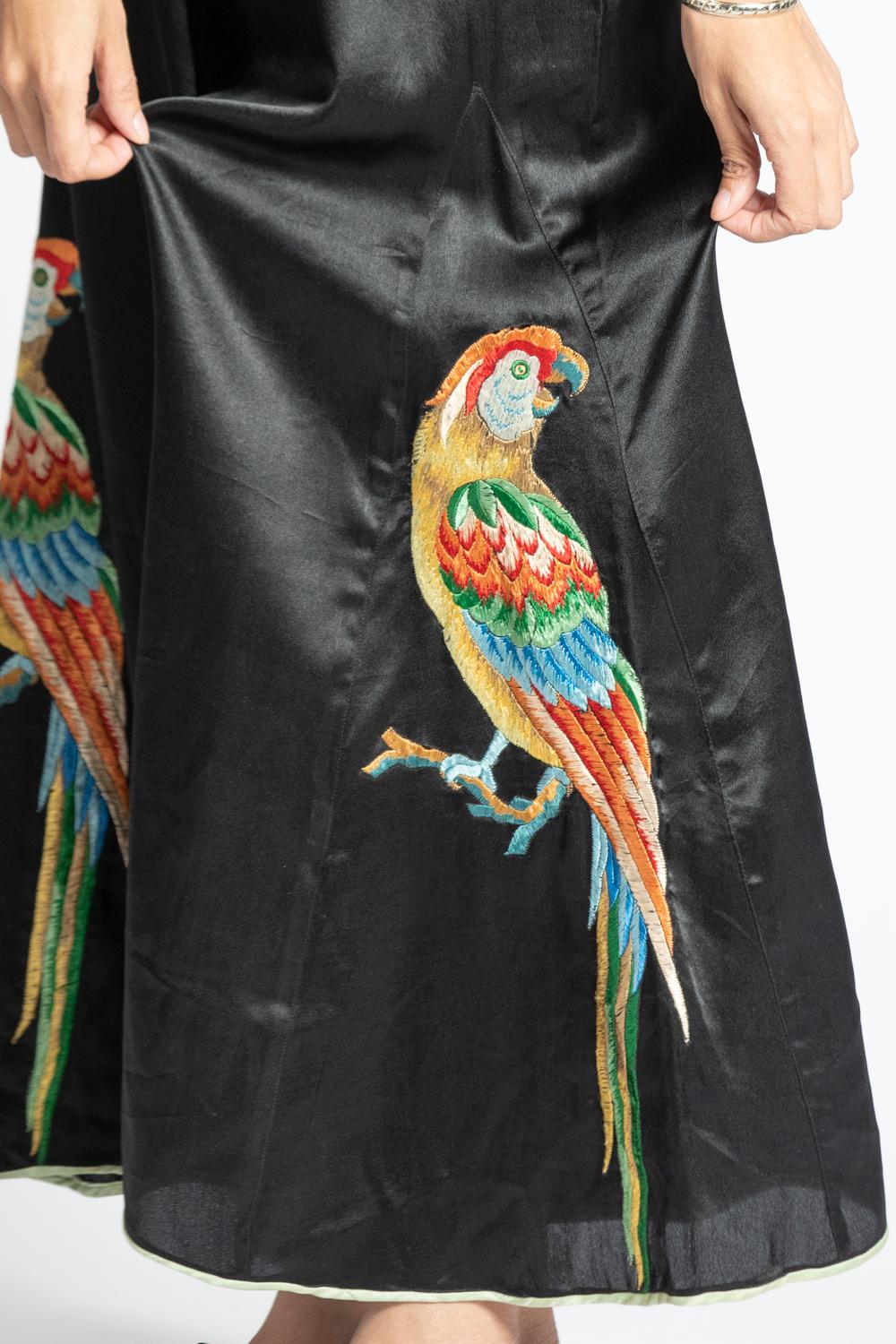 1930S Black Silk Satin Pajama Lounge Pants With Amazing Embroidered Parrots For Sale 4