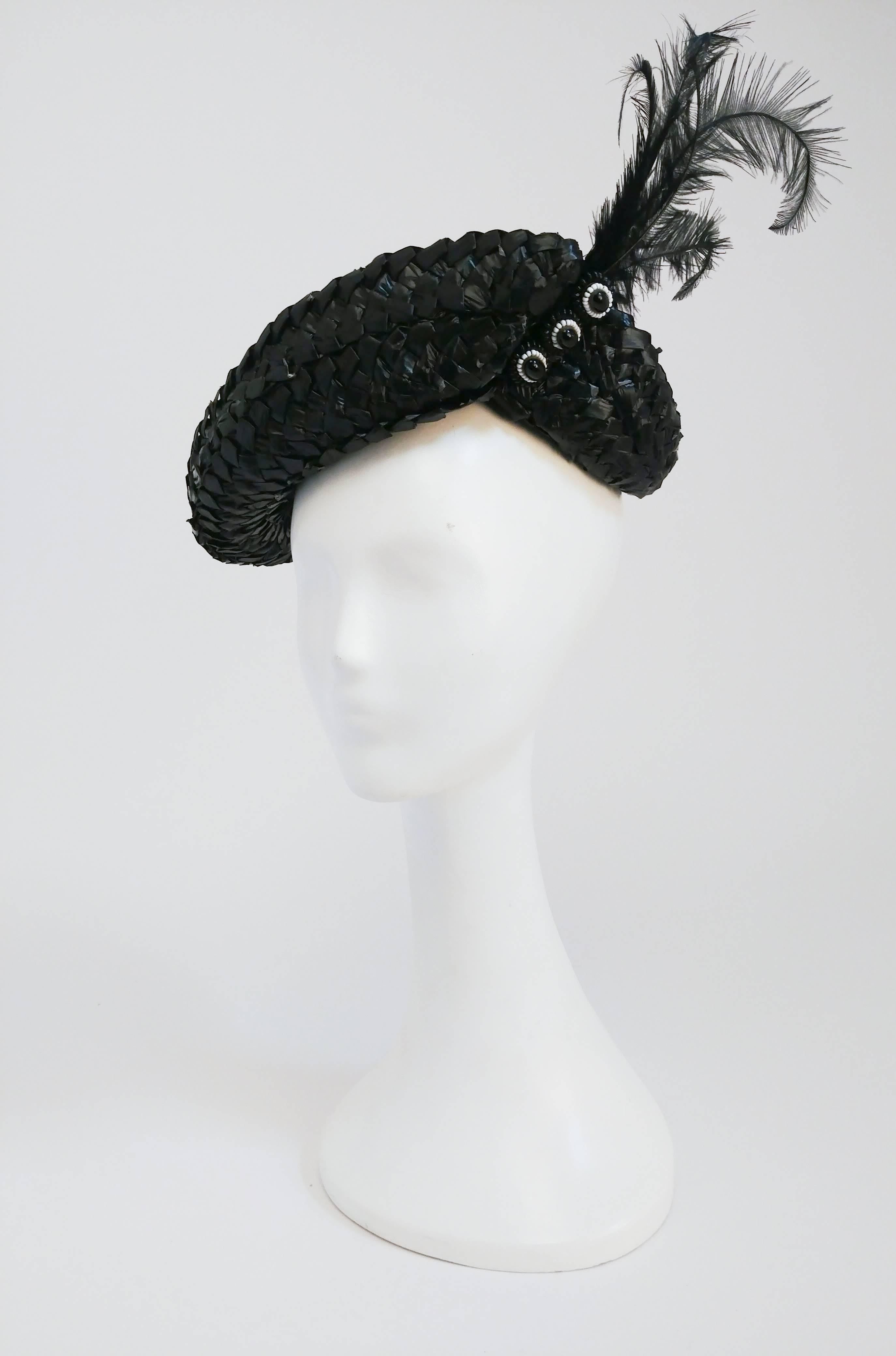 Women's 1930's Black Silk Velvet and Raffia Hat For Sale