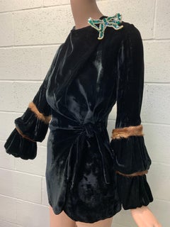 1930s Black Silk Velvet Wrap Jacket w Lantern Sleeves Trimmed in Mink w Brooch
