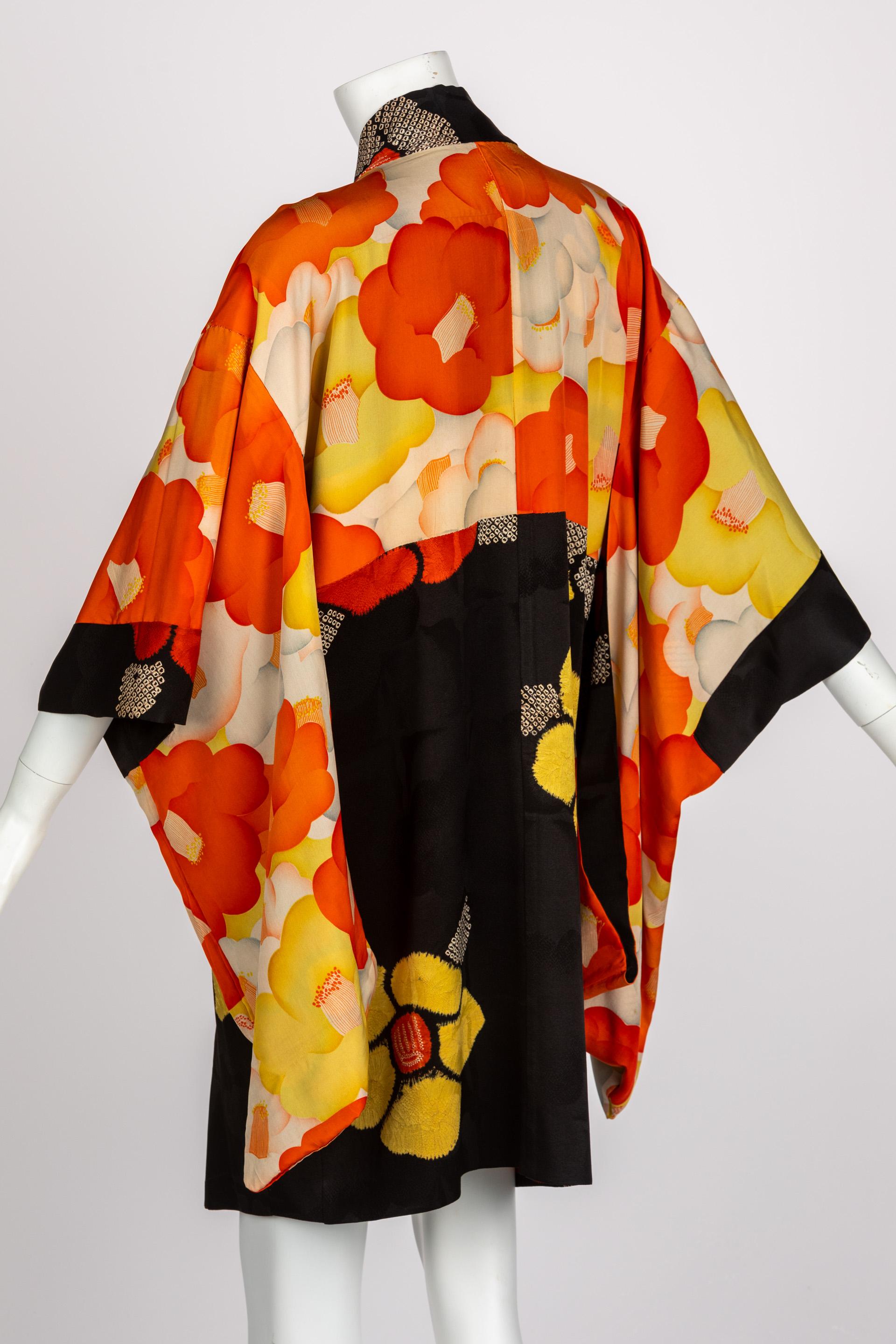 1930s Black Vibrant Shibori Flower Silk Kimono Jacket  For Sale 6