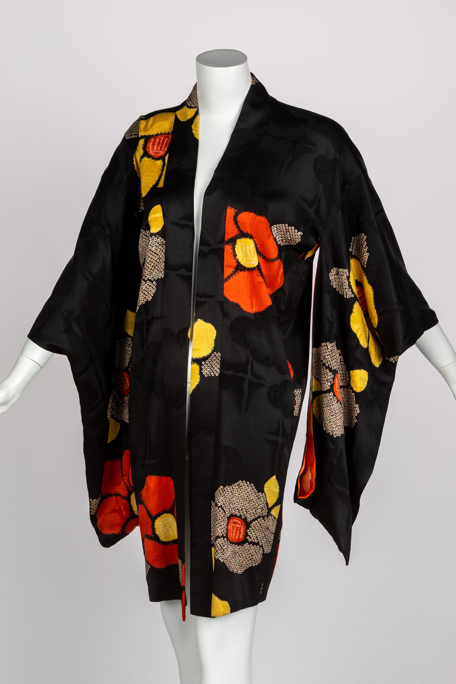 Women's 1930s Black Vibrant Shibori Flower Silk Kimono Jacket  For Sale