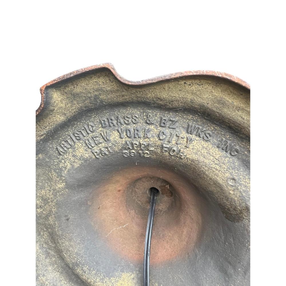 Metà XX secolo Lampada da terra in ottone anni '30, illuminazione in vendita