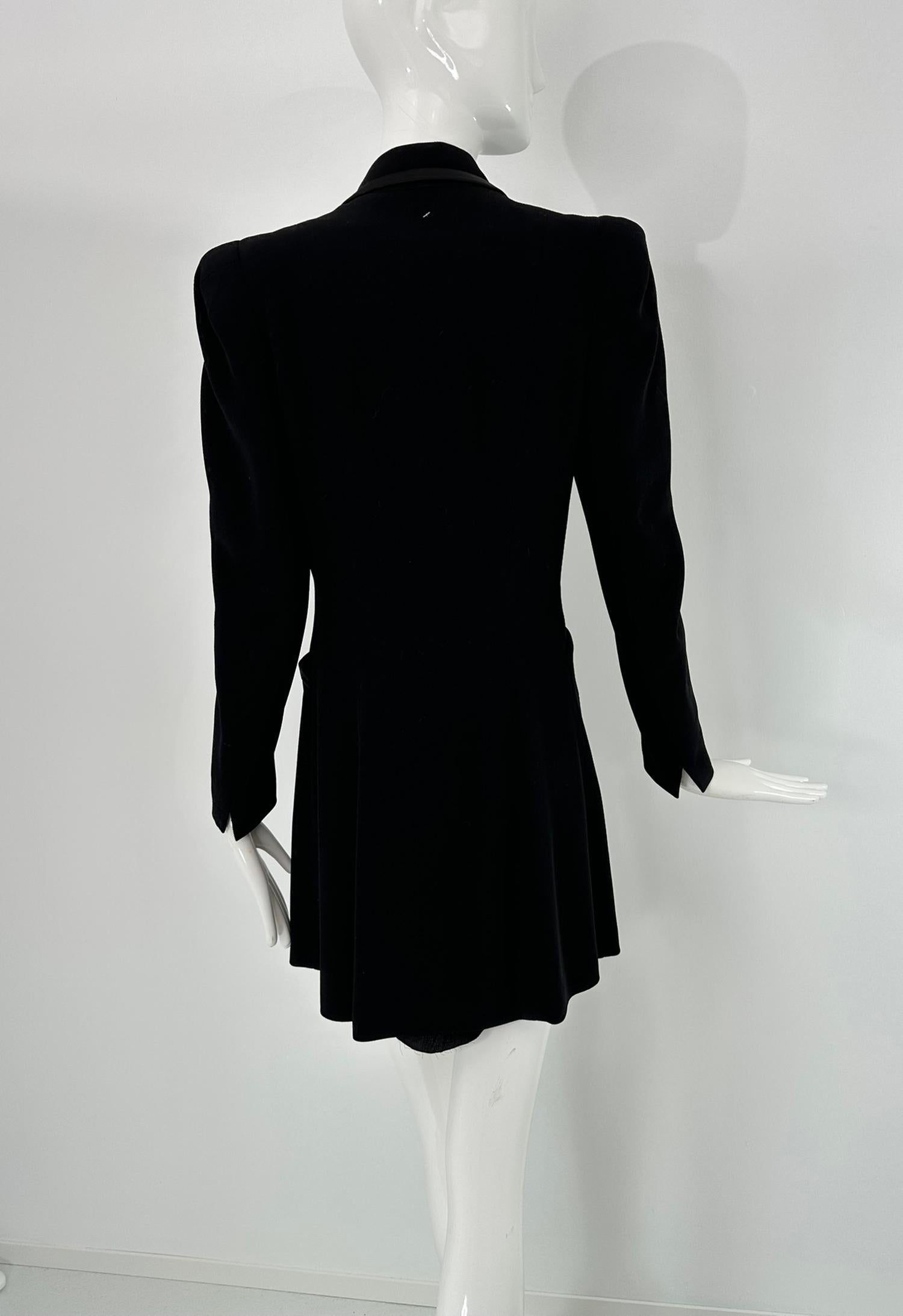 1930s Brenner Bros. New York, Black Wool Blend Twill Tuxedo Style Coat Small For Sale 2