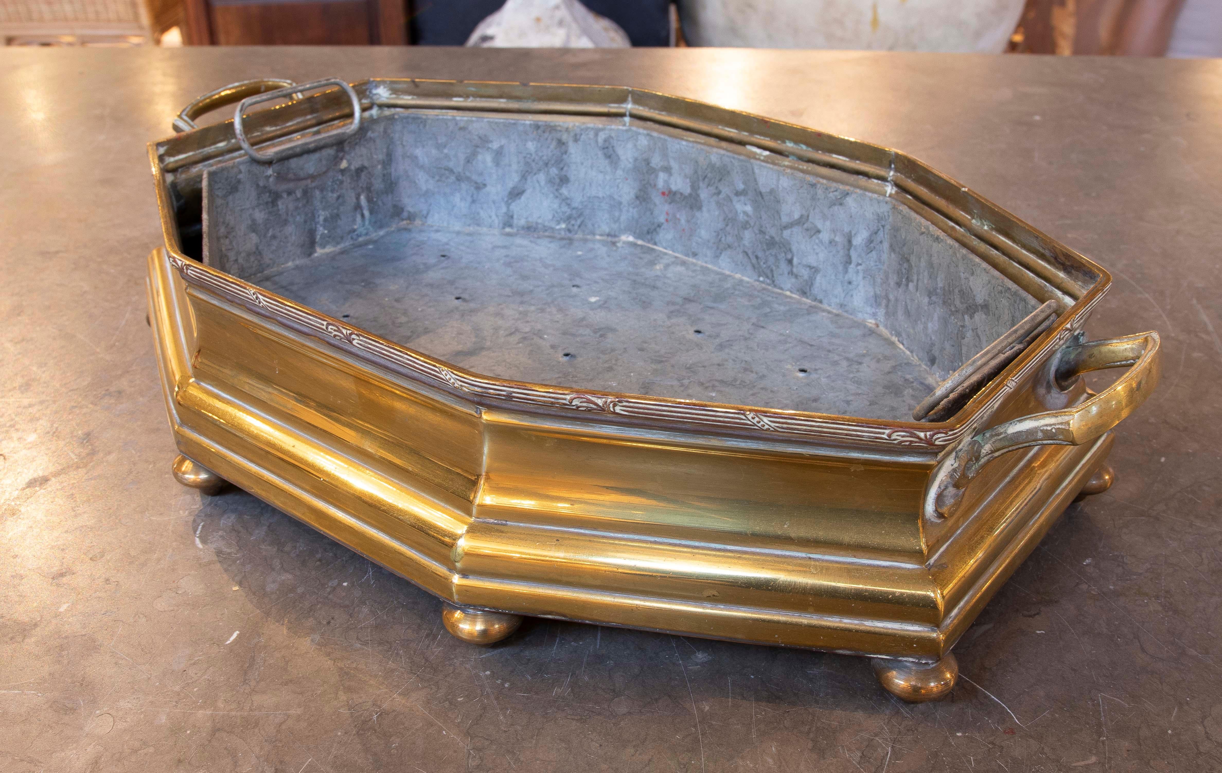 1930s Bronze and Metal Table Planter with Handles and Legs In Good Condition For Sale In Marbella, ES