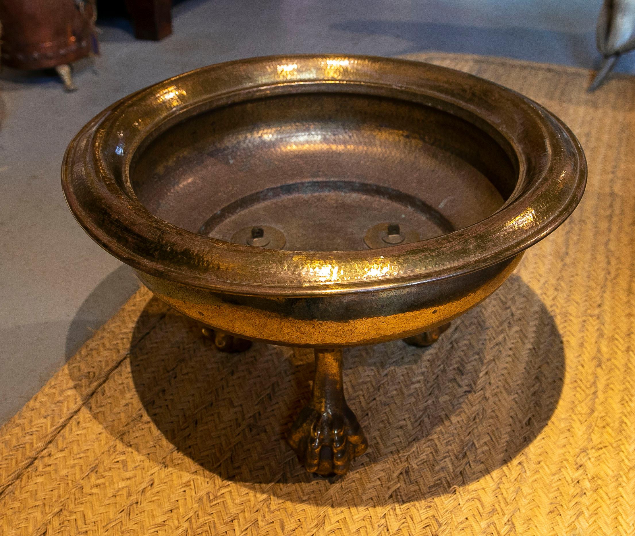 20th Century 1930s Bronze Brazier with Lion's Claw Feet and Handles  For Sale