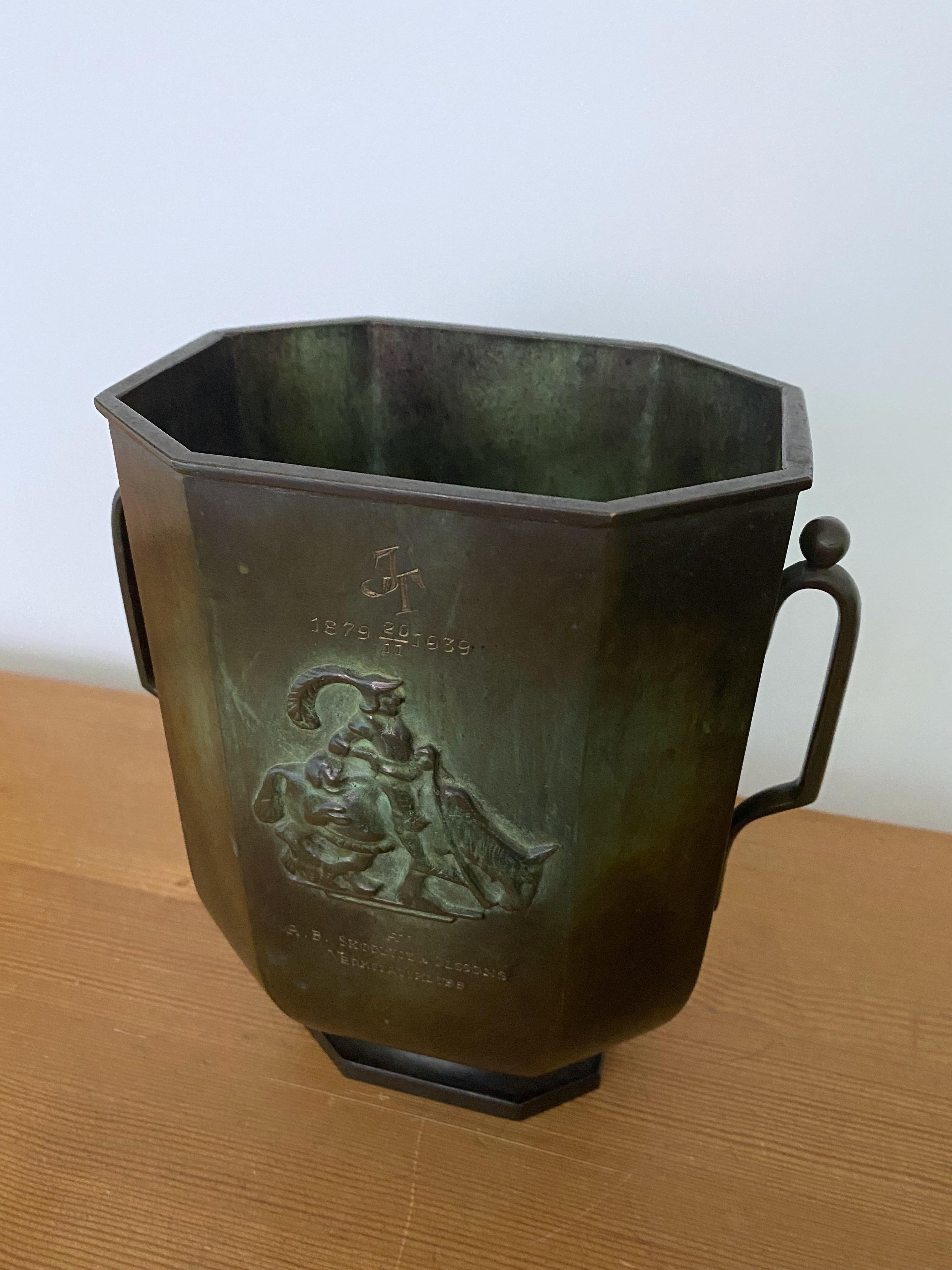 Bronzegehäuse aus den 1930er Jahren von Just Andersen für GAB im Zustand „Gut“ in New York, NY