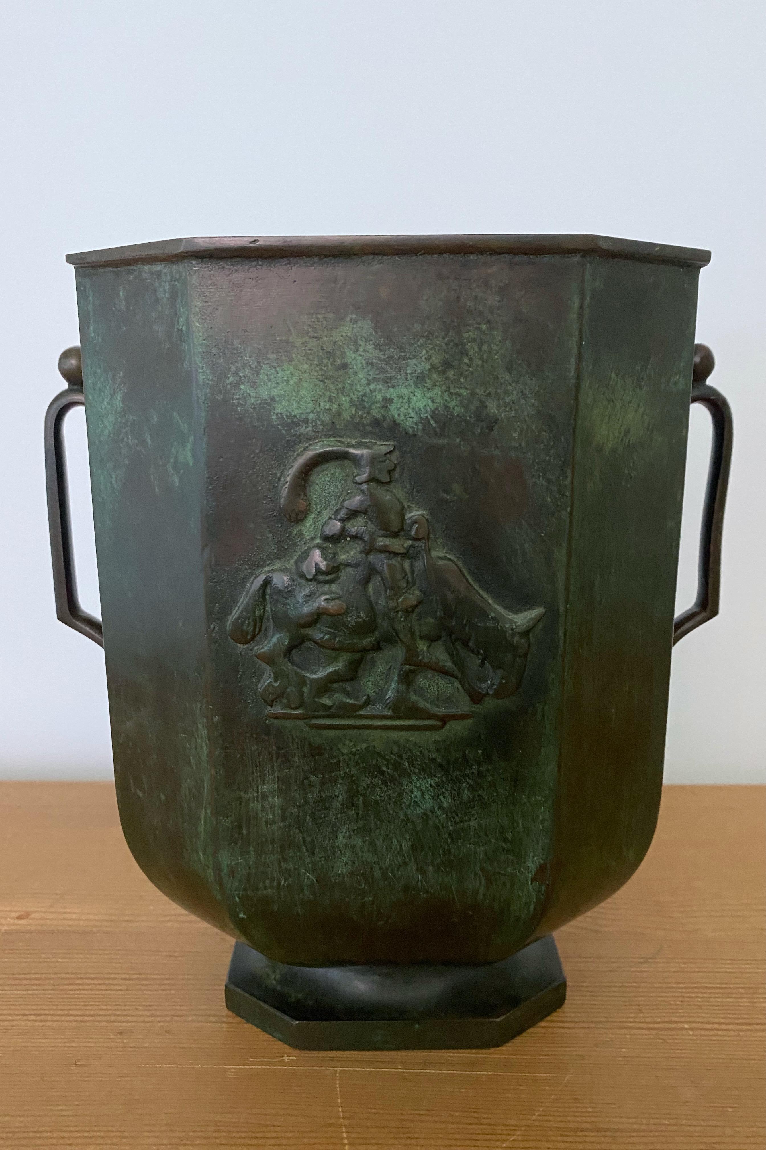 Bronzegehäuse aus den 1930er Jahren von Just Andersen für GAB (Mitte des 20. Jahrhunderts)