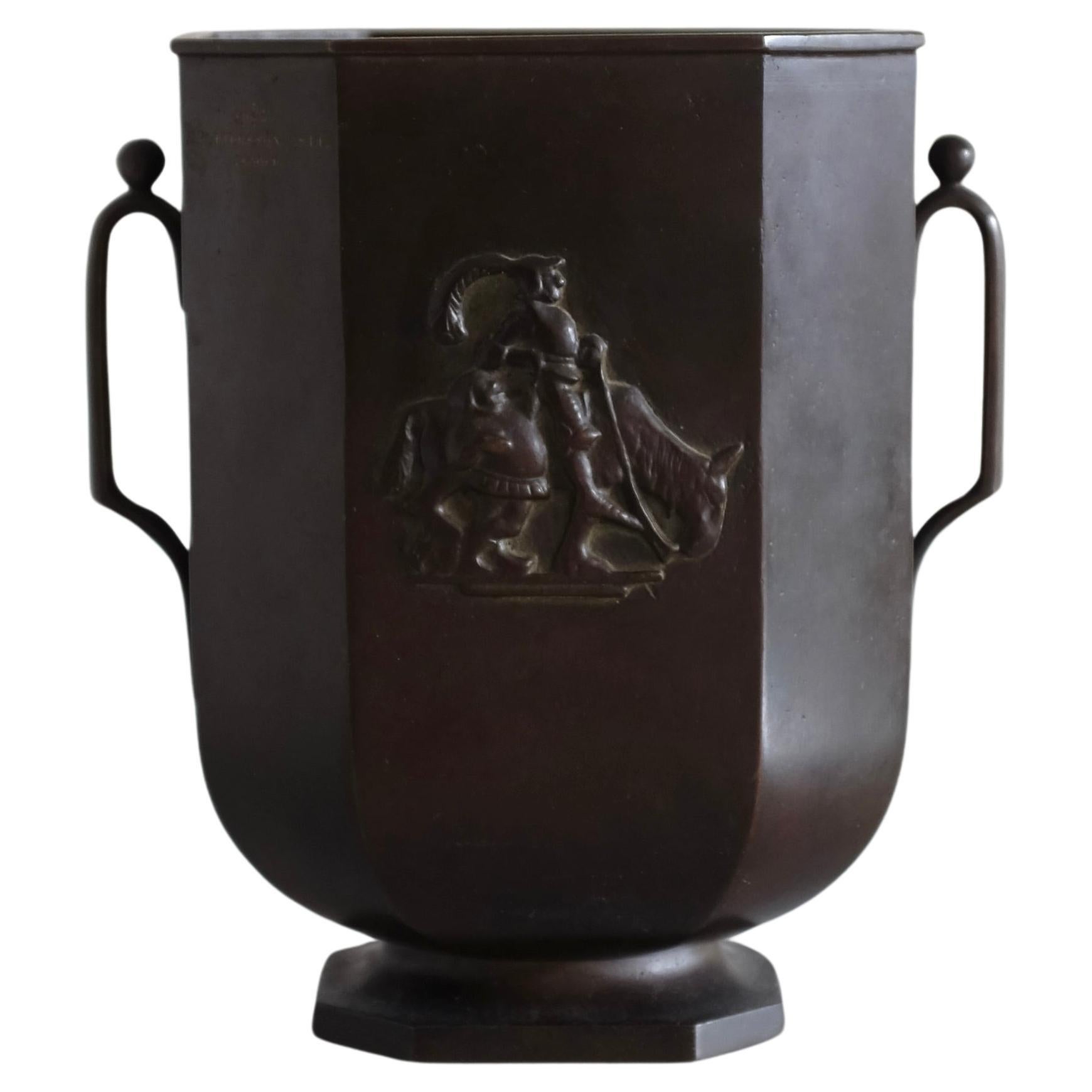 Vase en bronze des années 1930 par Just Andersen pour GAB en vente