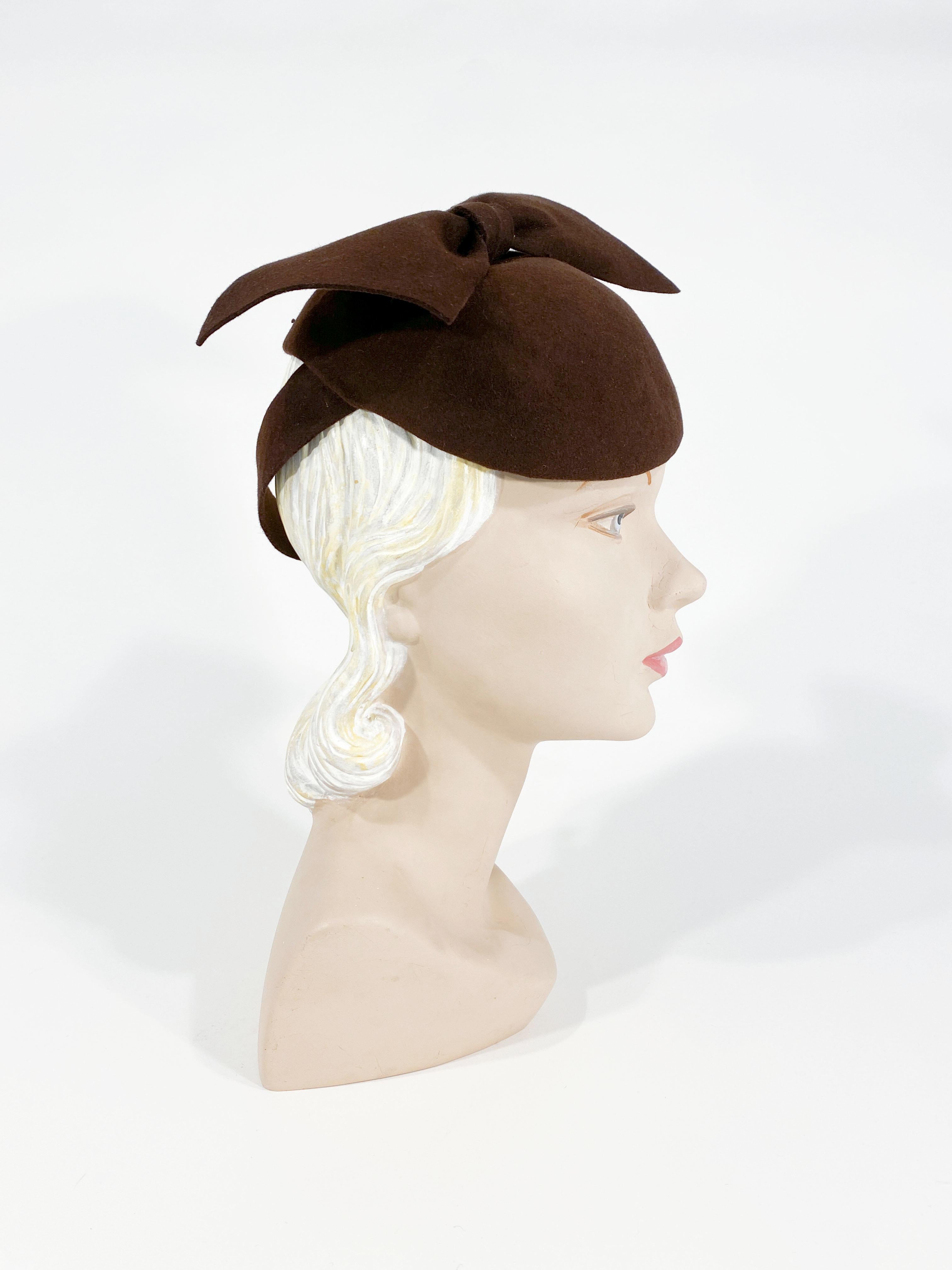Gray 1930s Brown Sculpted Felt Perch Hat with Enlarged Bow