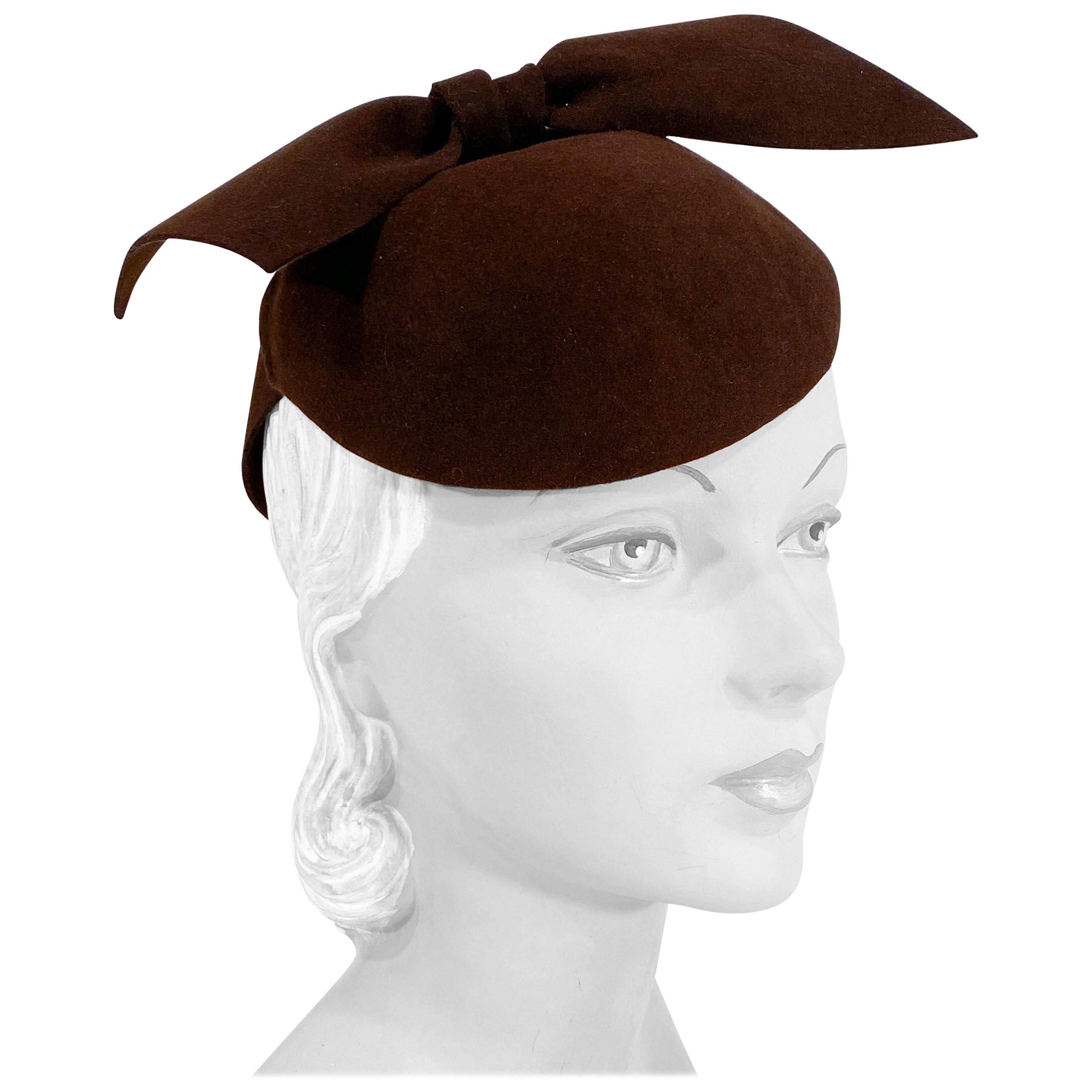 1930s Brown Sculpted Felt Perch Hat with Enlarged Bow