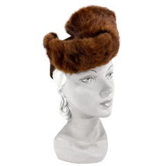 Vintage 1930s Brown Sculpted Hat with Stone Martin Trim