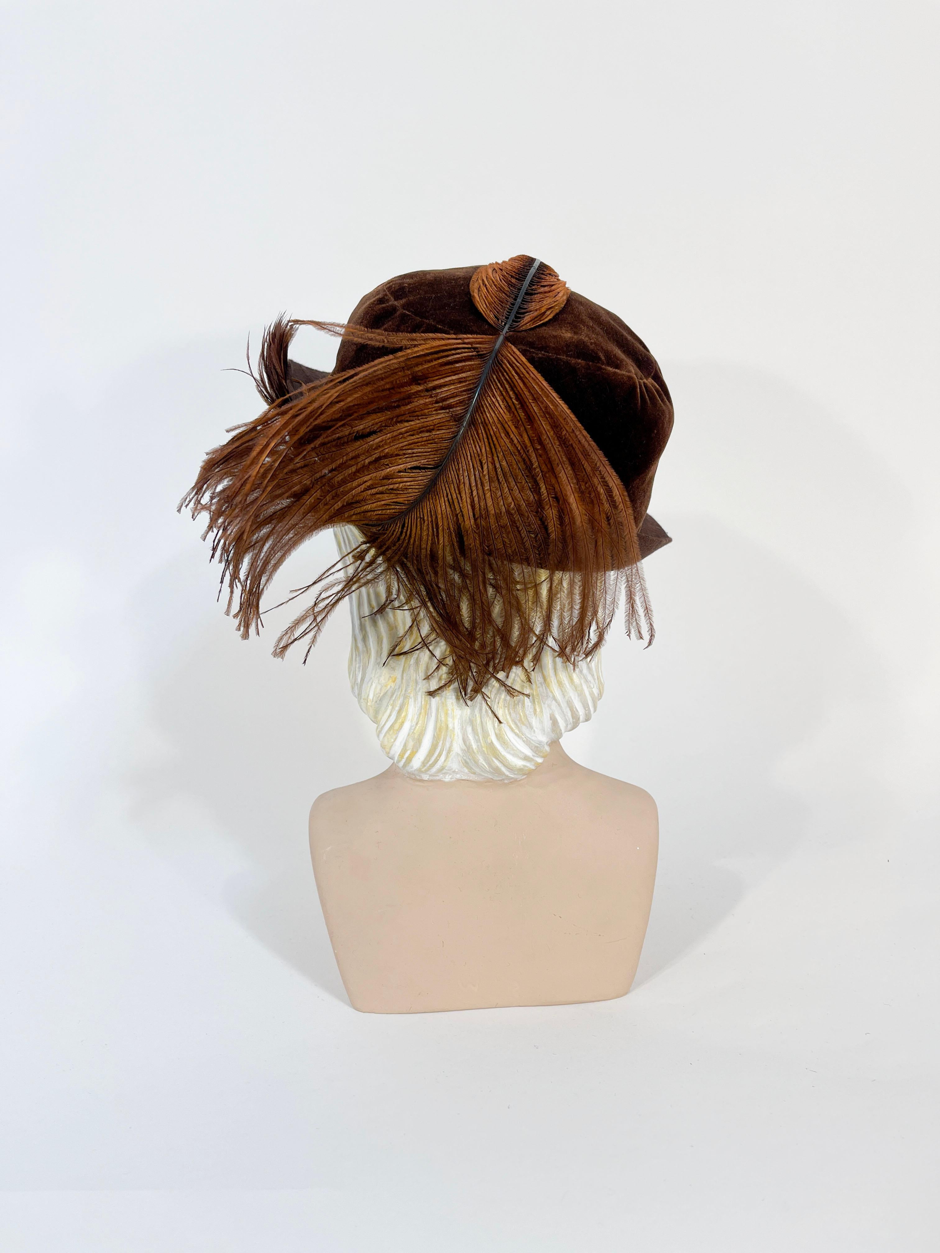 Beige 1930s Brown Wool and Velvet Hat with Feather Decoration For Sale