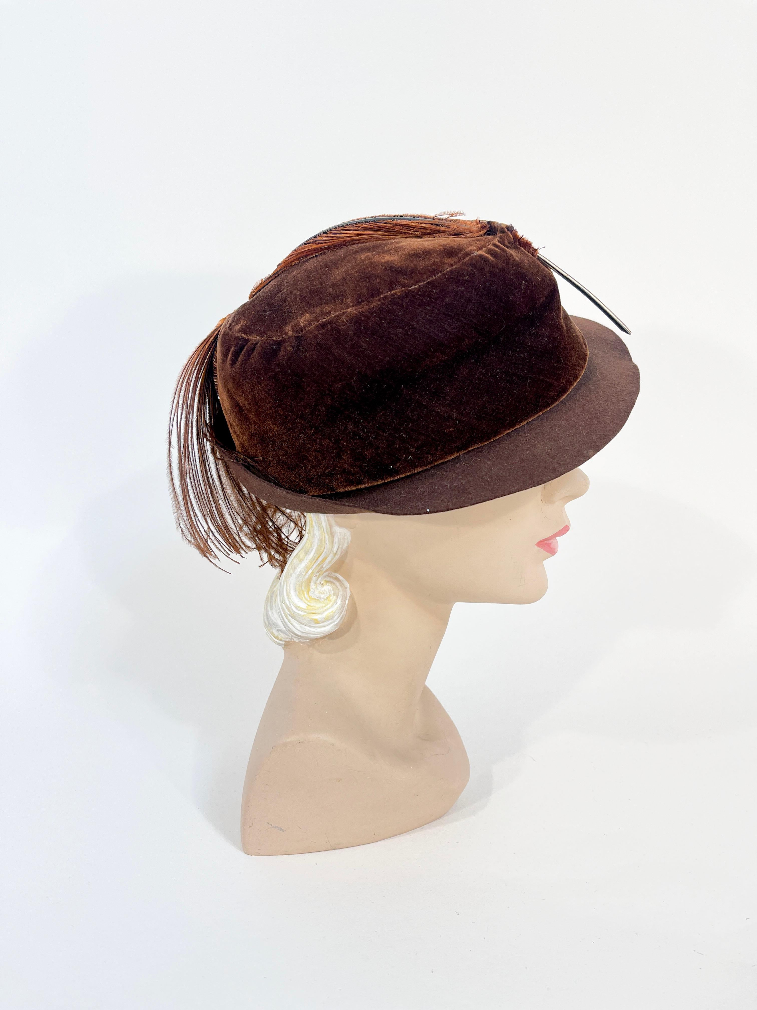 1930s Brown Wool and Velvet Hat with Feather Decoration In Good Condition For Sale In San Francisco, CA