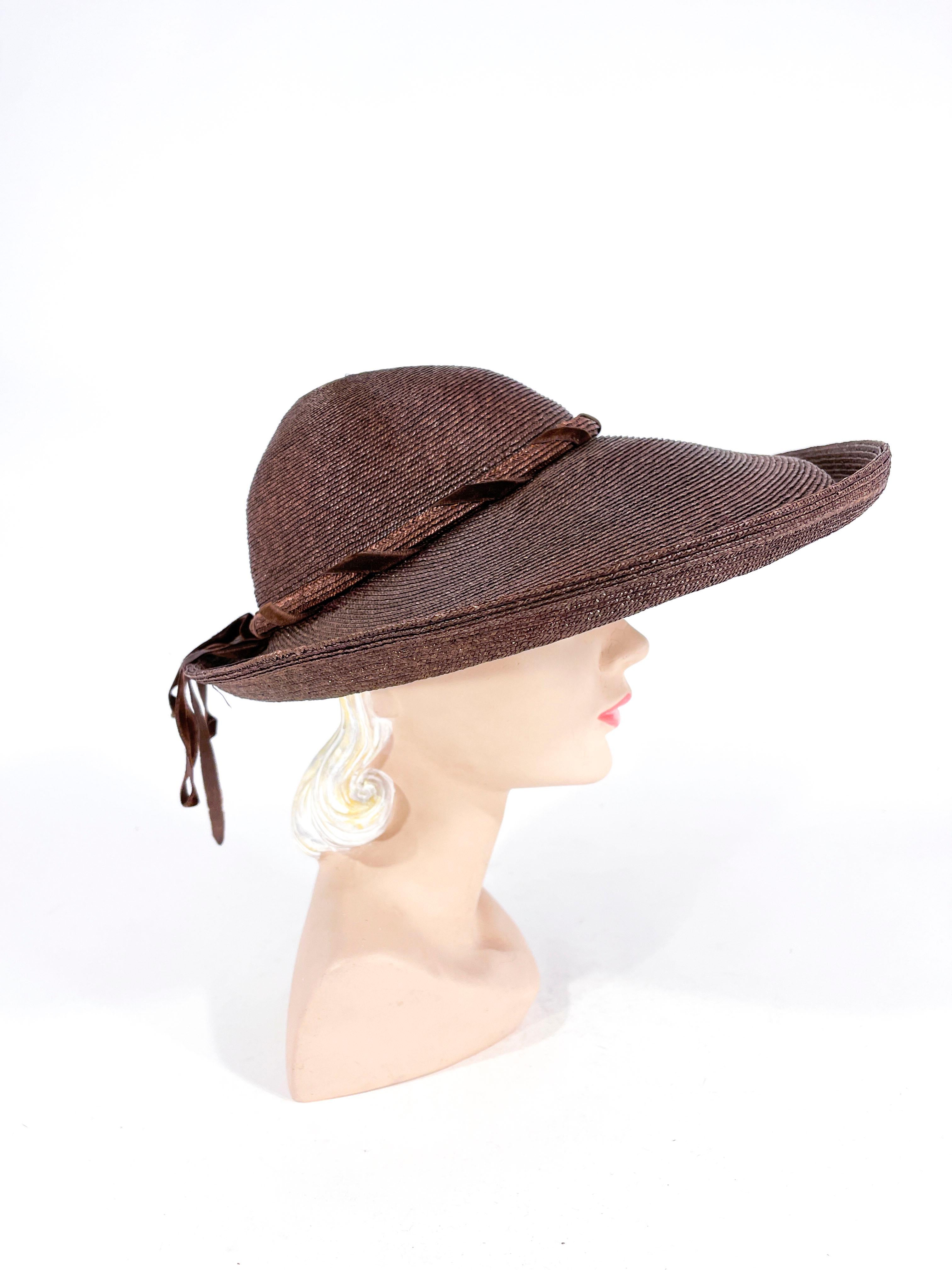 1930s Brown Woven Straw Picture Sun Hat In Good Condition For Sale In San Francisco, CA