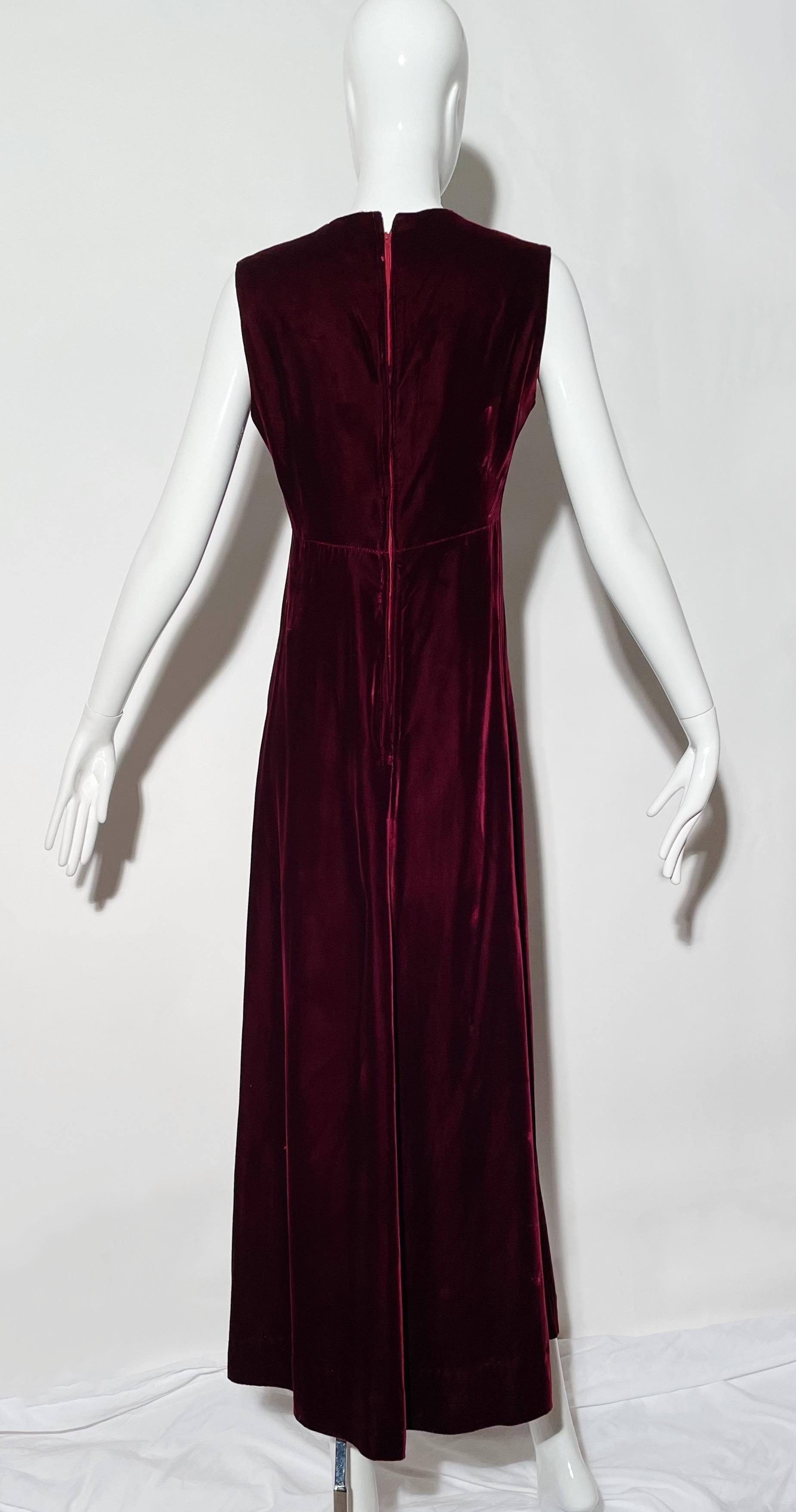 1930s Burgundy Velvet and Rhinestone Gown For Sale 2