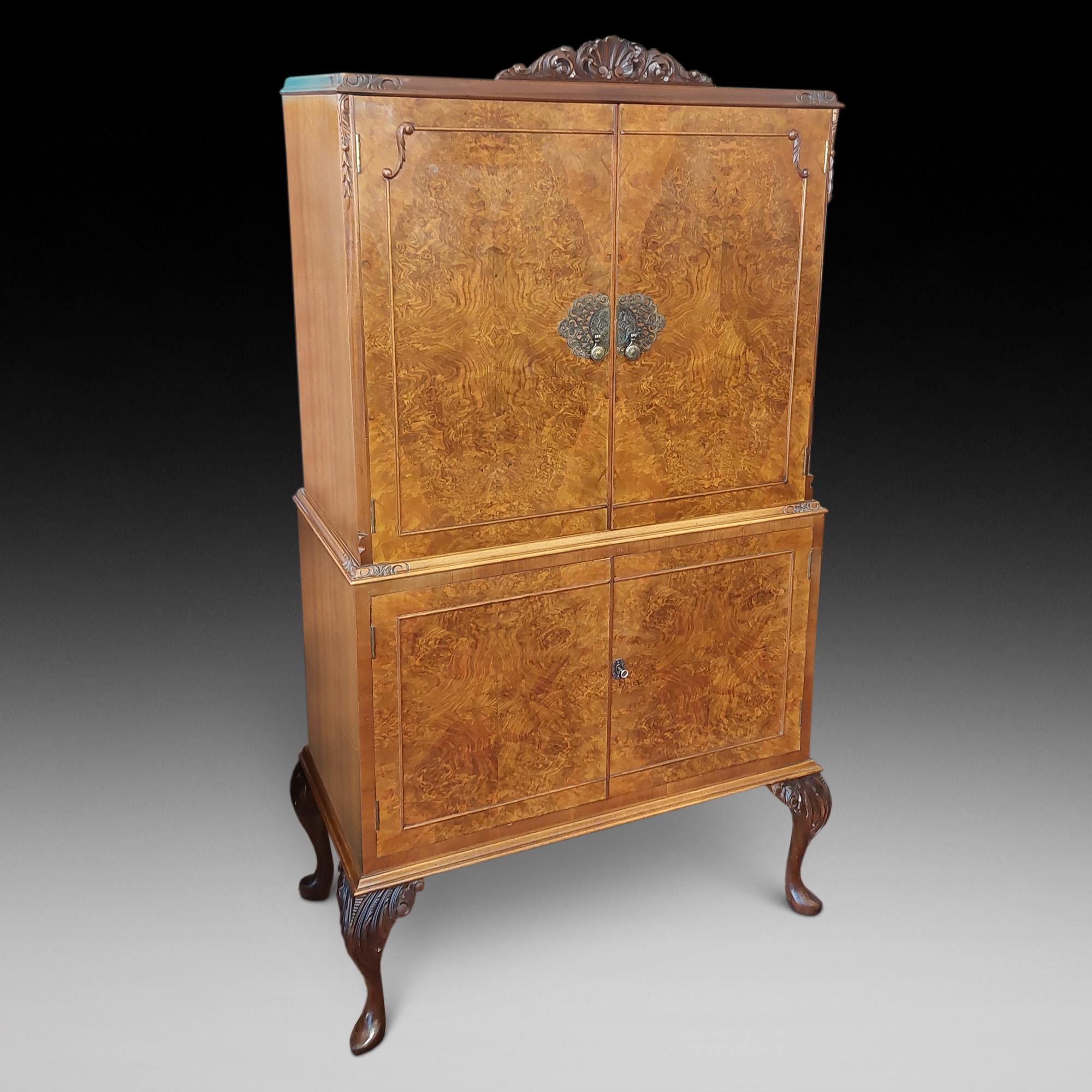 1930's  Burr Walnut Veneered Cocktail Drinks Cabinet 11