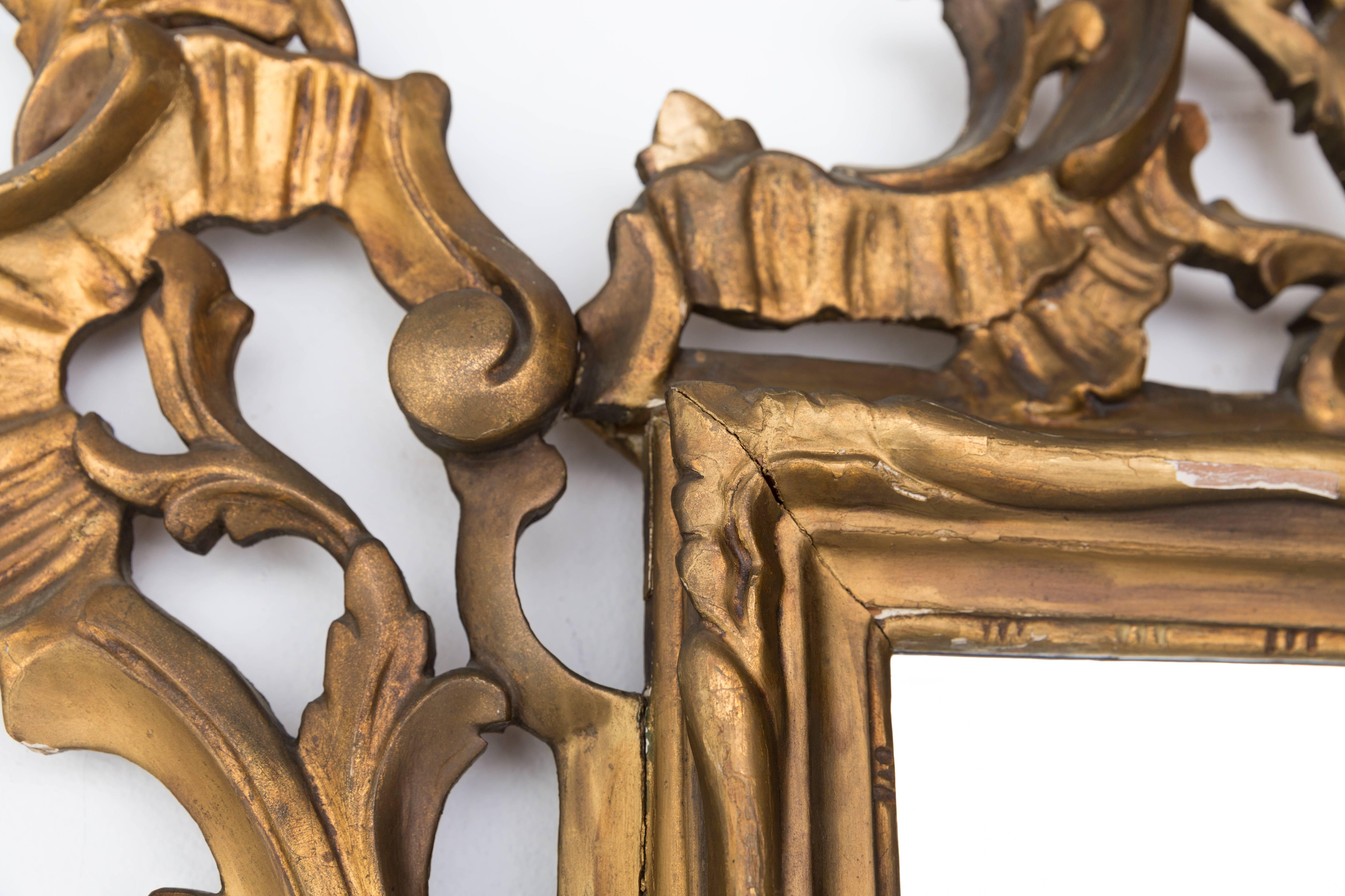Mid-20th Century 1930s Carved Gilt Wood Italian Mirror