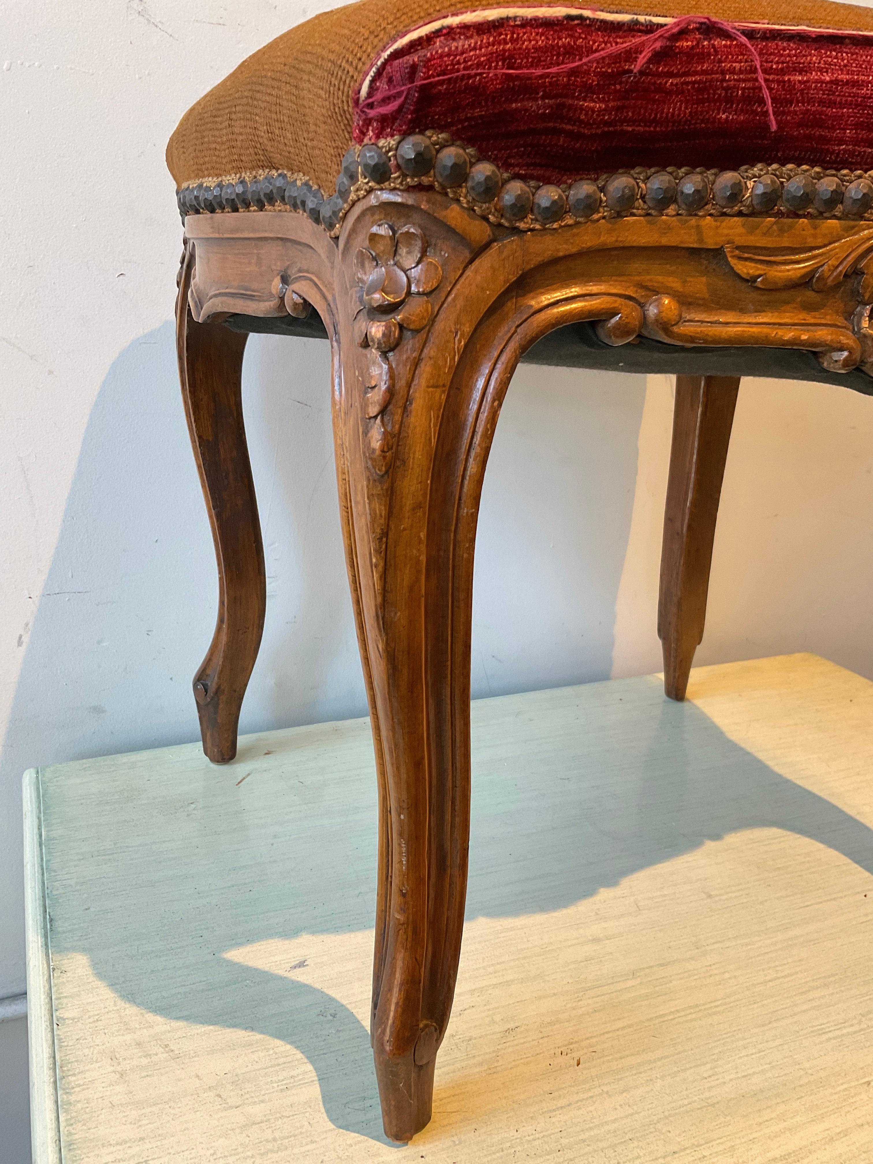 1930s Carved Wood French Footstool With Cabriolet Legs For Sale 7