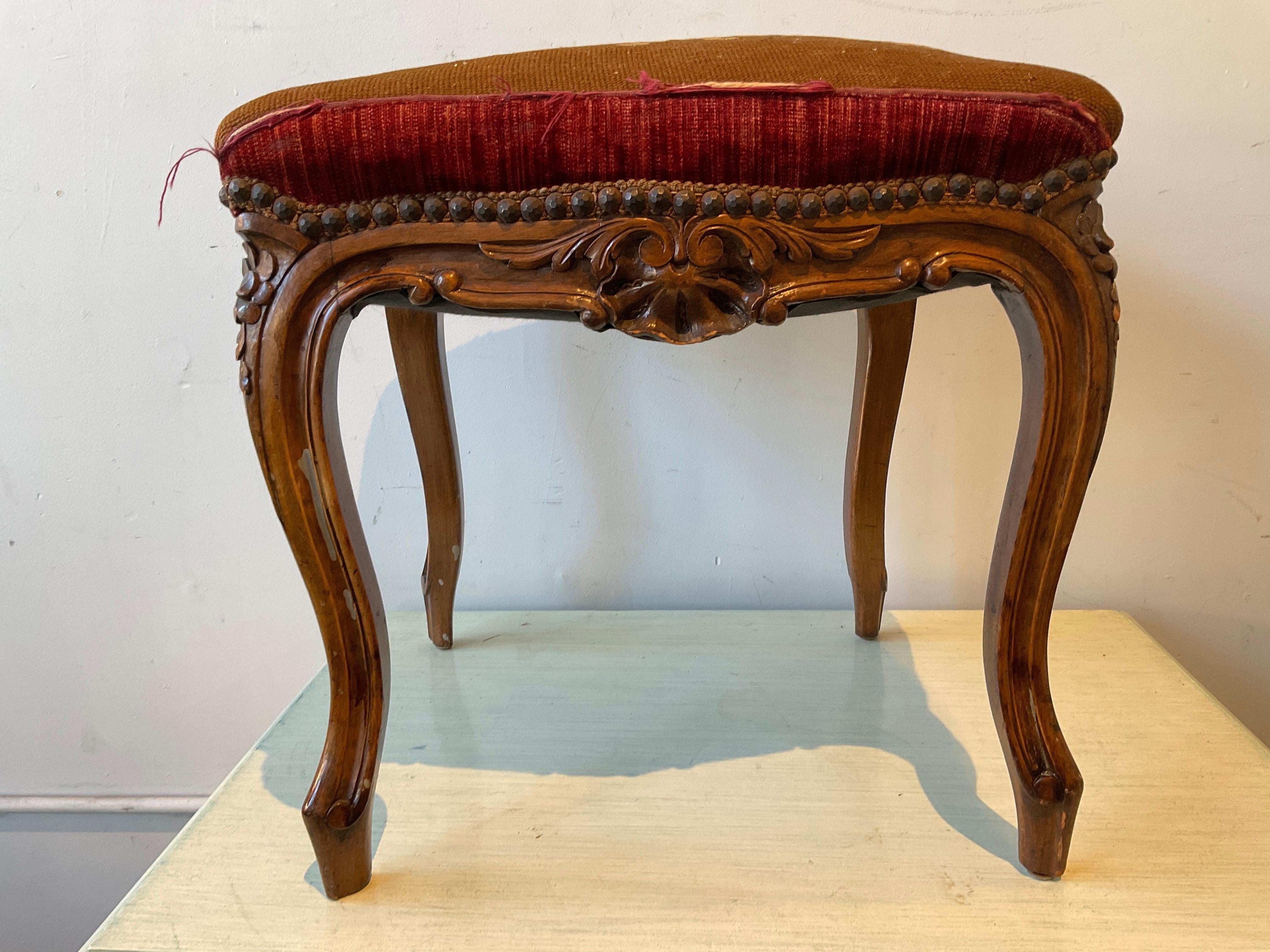 1930s Carved Wood French Footstool With Cabriolet Legs For Sale 2