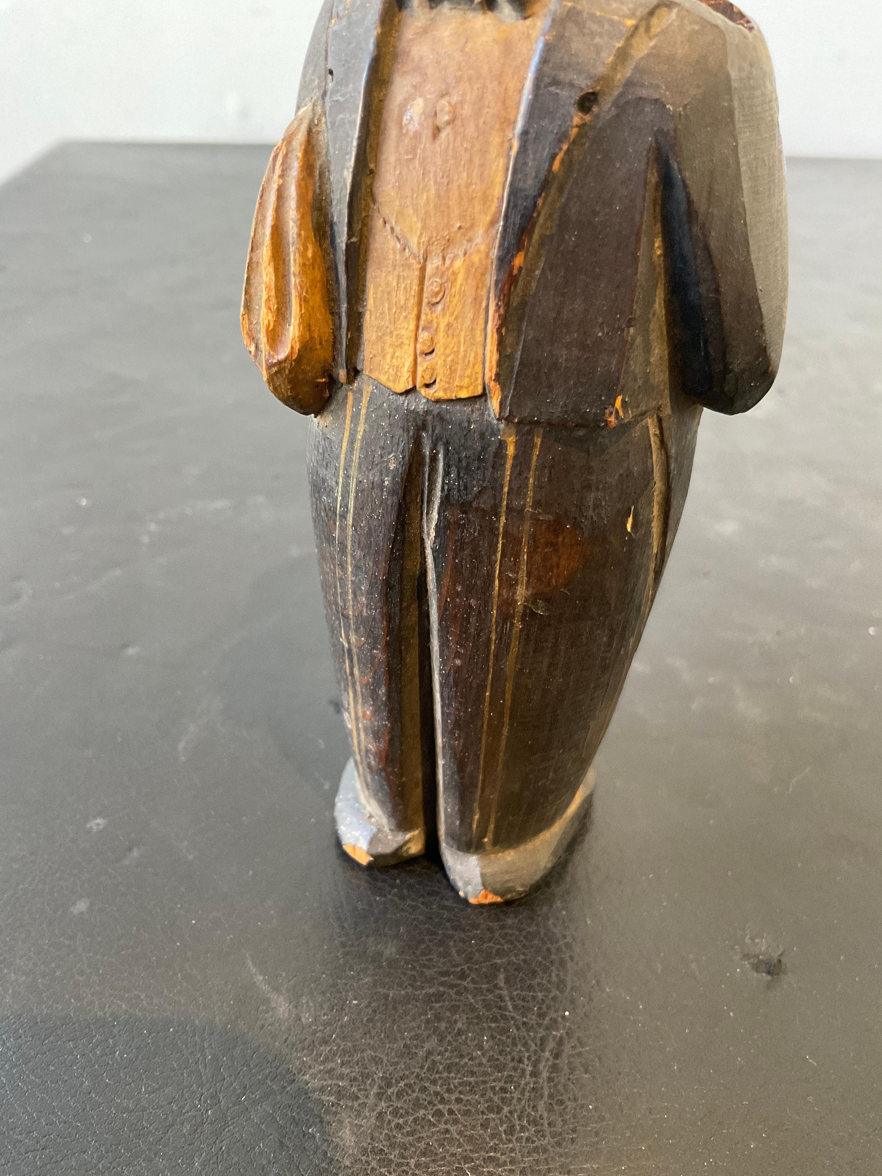 Serveur / Décapsuleur en bois sculpté des années 1930 en vente 3