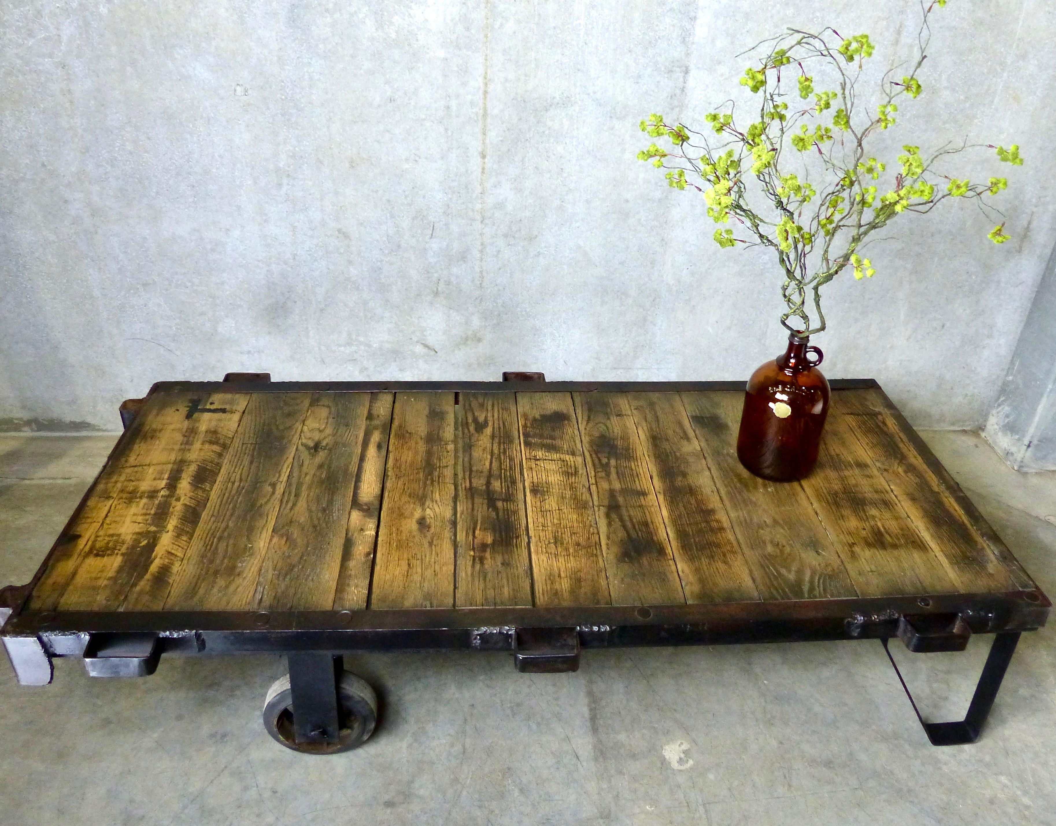 1930s Cast Iron Rolling Industrial Cart Pallet Table In Good Condition In Surrey, BC