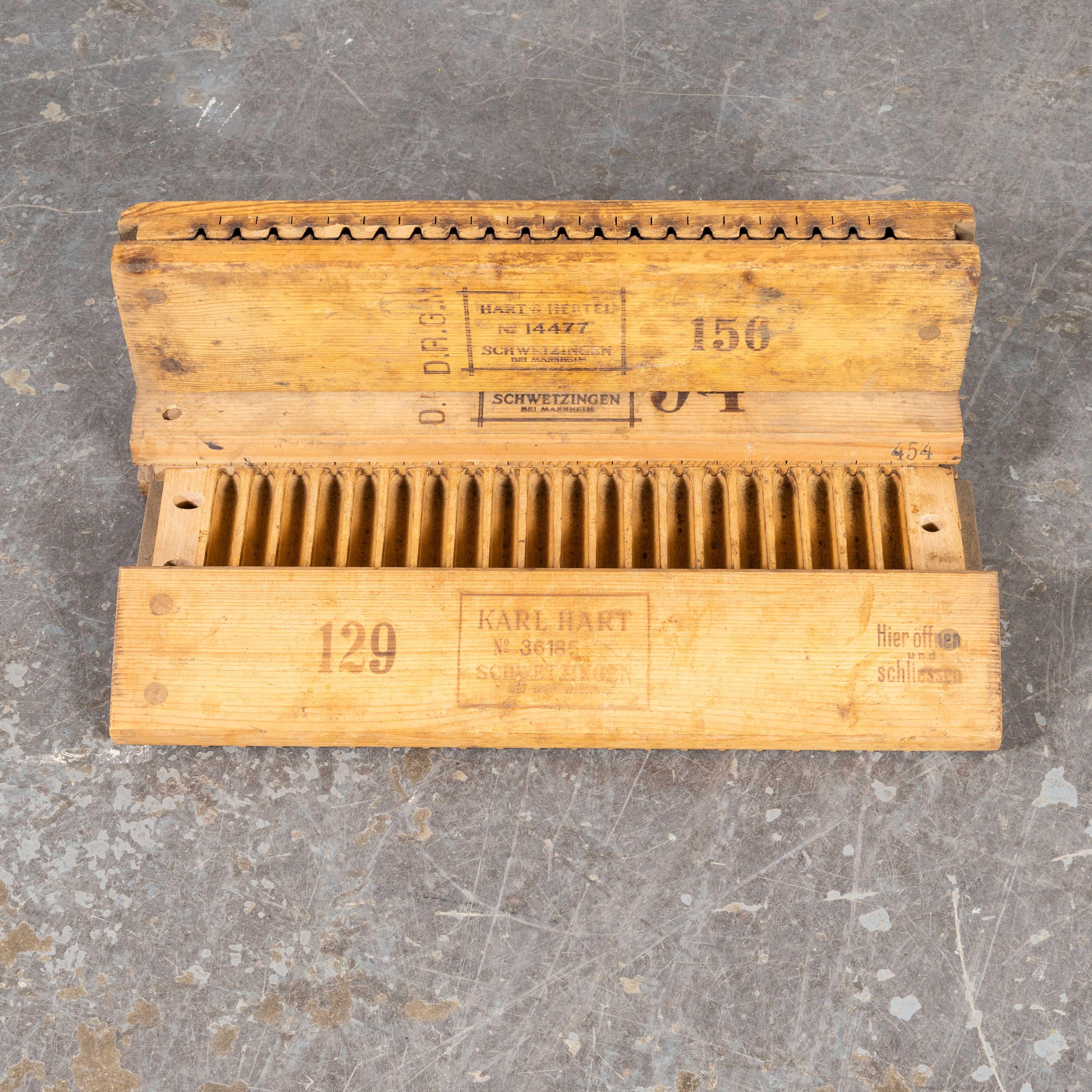Moules en bois de cèdre pour presse à cigares des années 1930 en vente 3