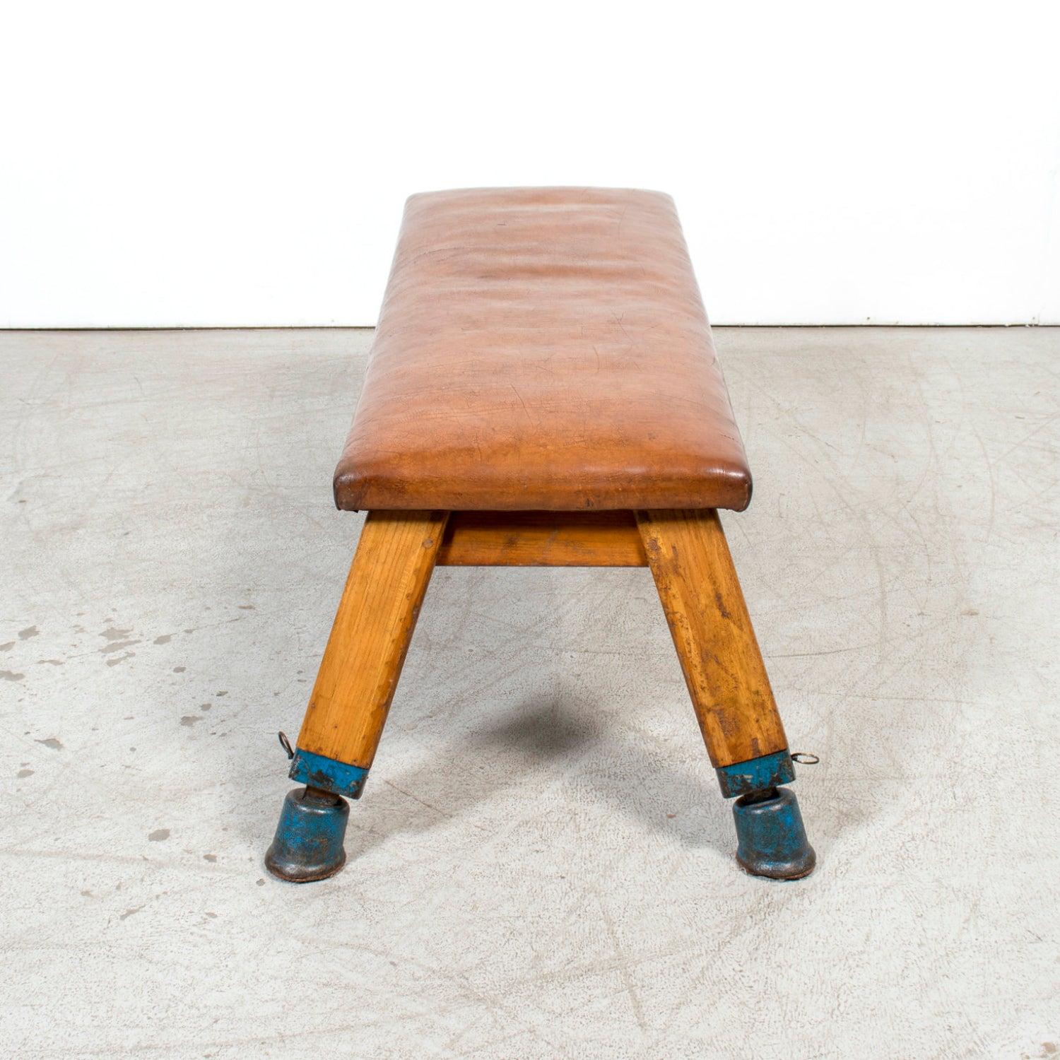 Banc industriel à arçons en cuir d'Europe centrale des années 1930 en vente 3