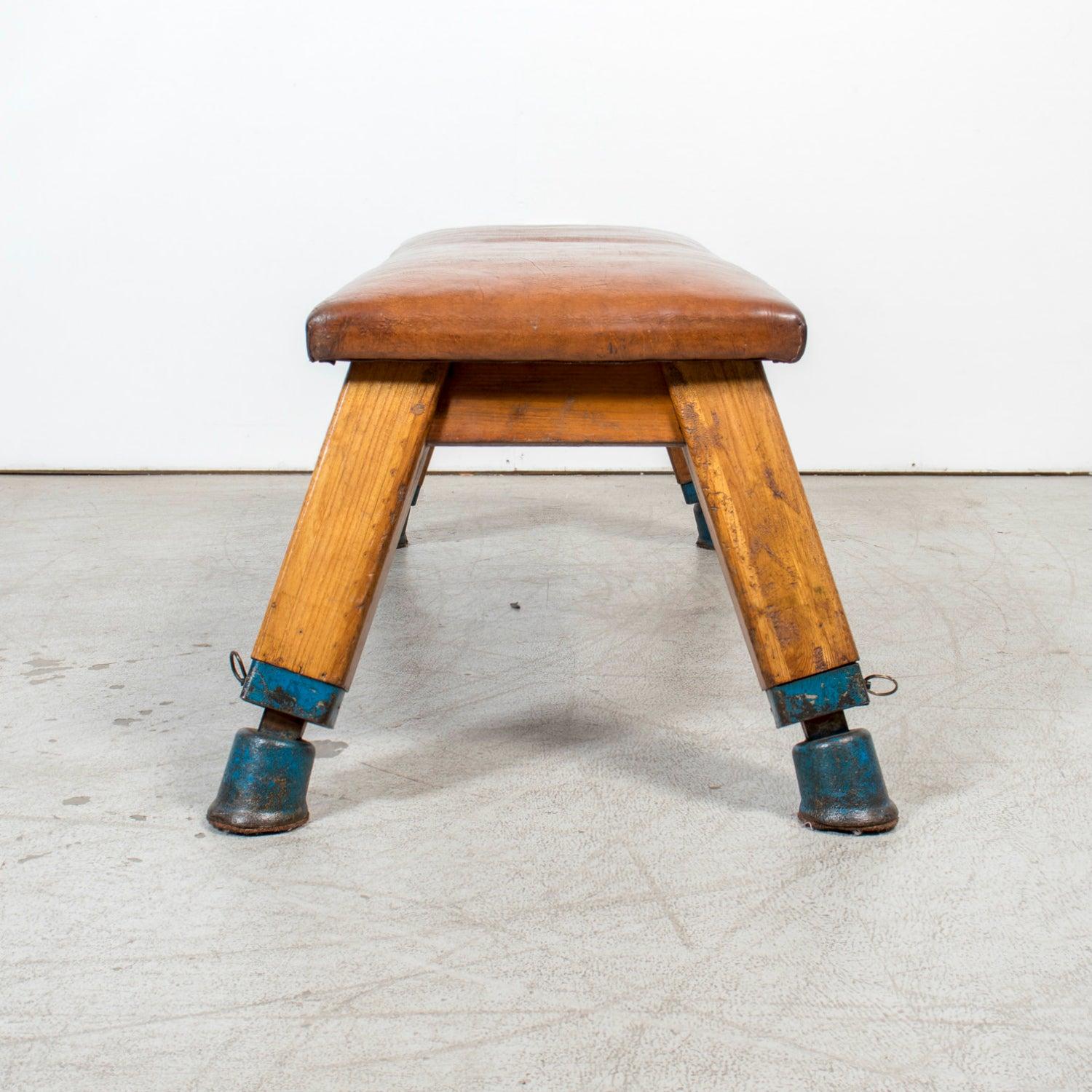 Banc industriel à arçons en cuir d'Europe centrale des années 1930 en vente 4