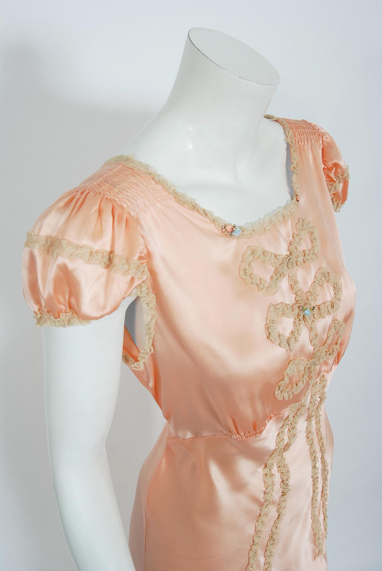 Women's Vintage 1930's Champagne-Pink Silk Lace Puff Sleeve Bias-Cut Slip Night Gown