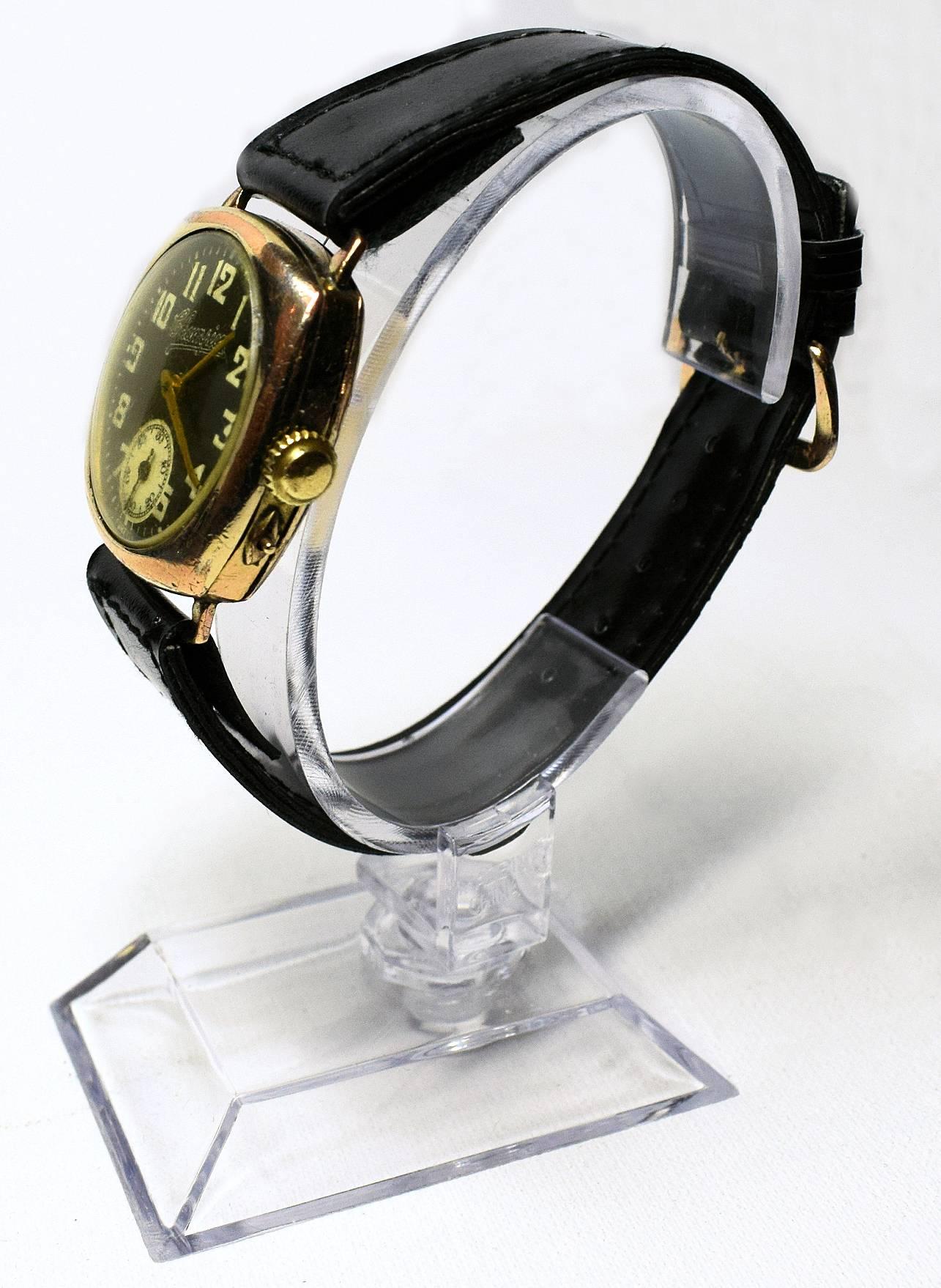 montre à coussin Champion Art Déco des années 1930 pour homme:: plaquée or 1