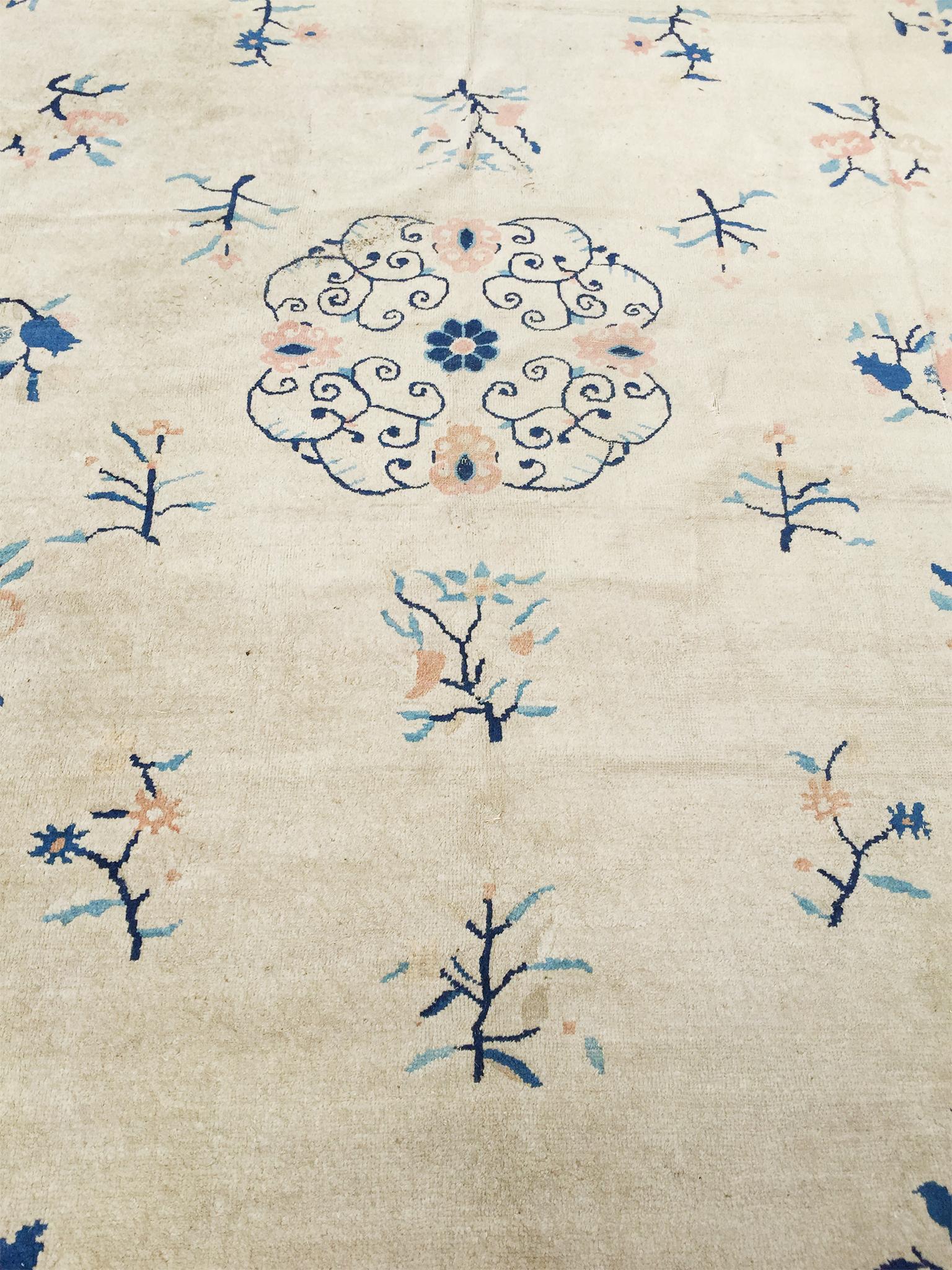 1930s Chinese Art Deco Rug In Good Condition In New York, NY