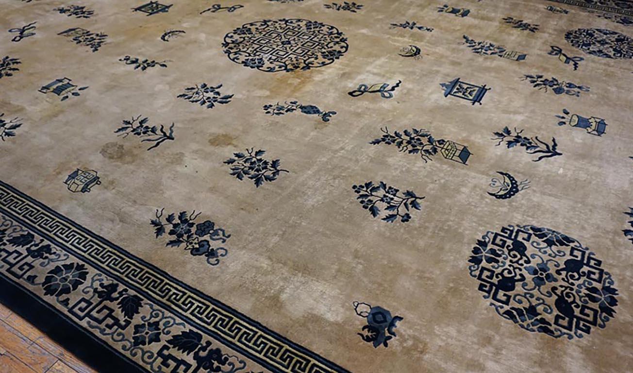 Chinesischer Peking-Teppich aus den 1930er Jahren (14' x 17'6