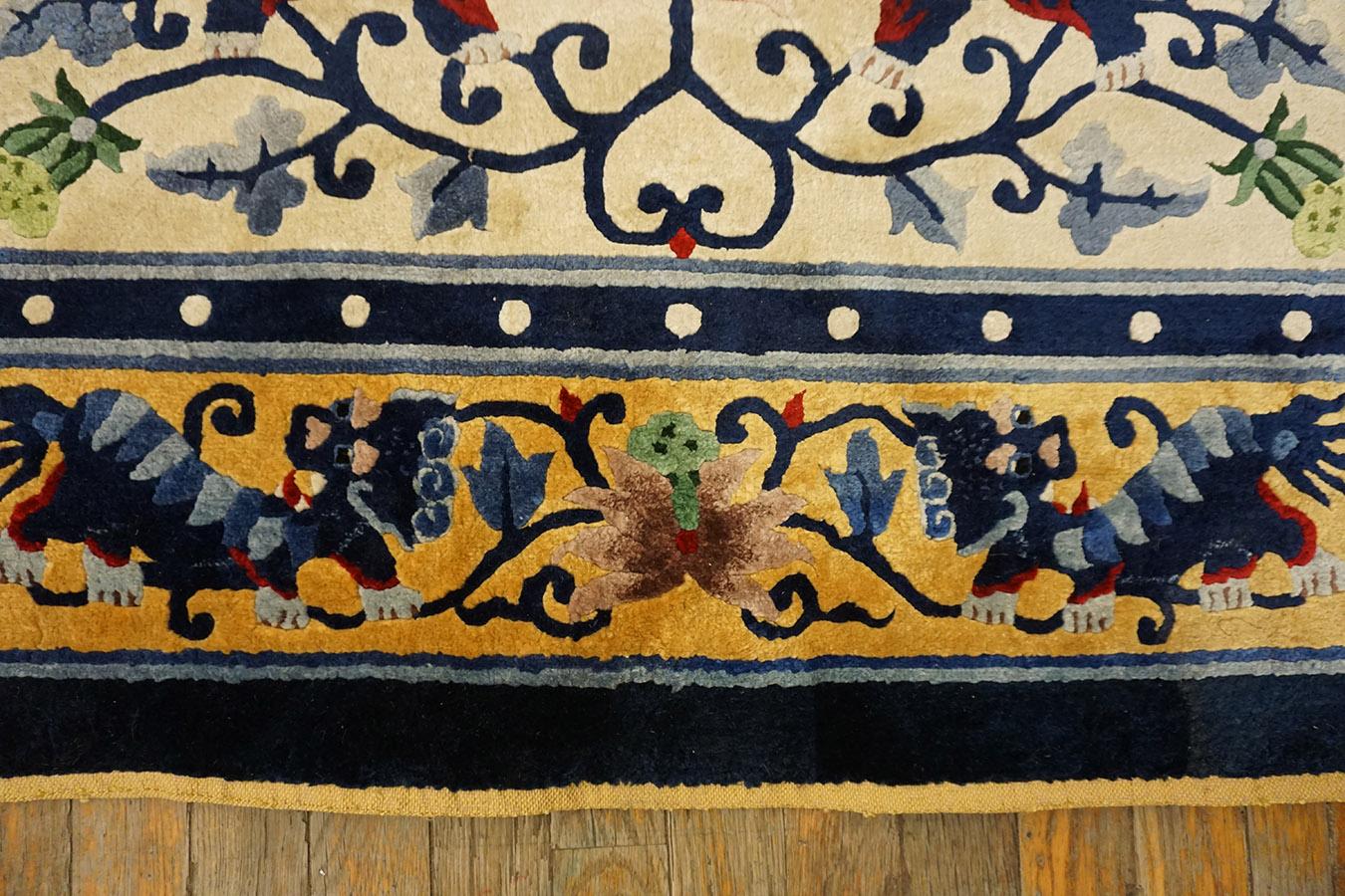 1930s Chinese Silk Carpet with Foo Dog Design ( 4' x 7' - 122 x 213 ) For Sale 1