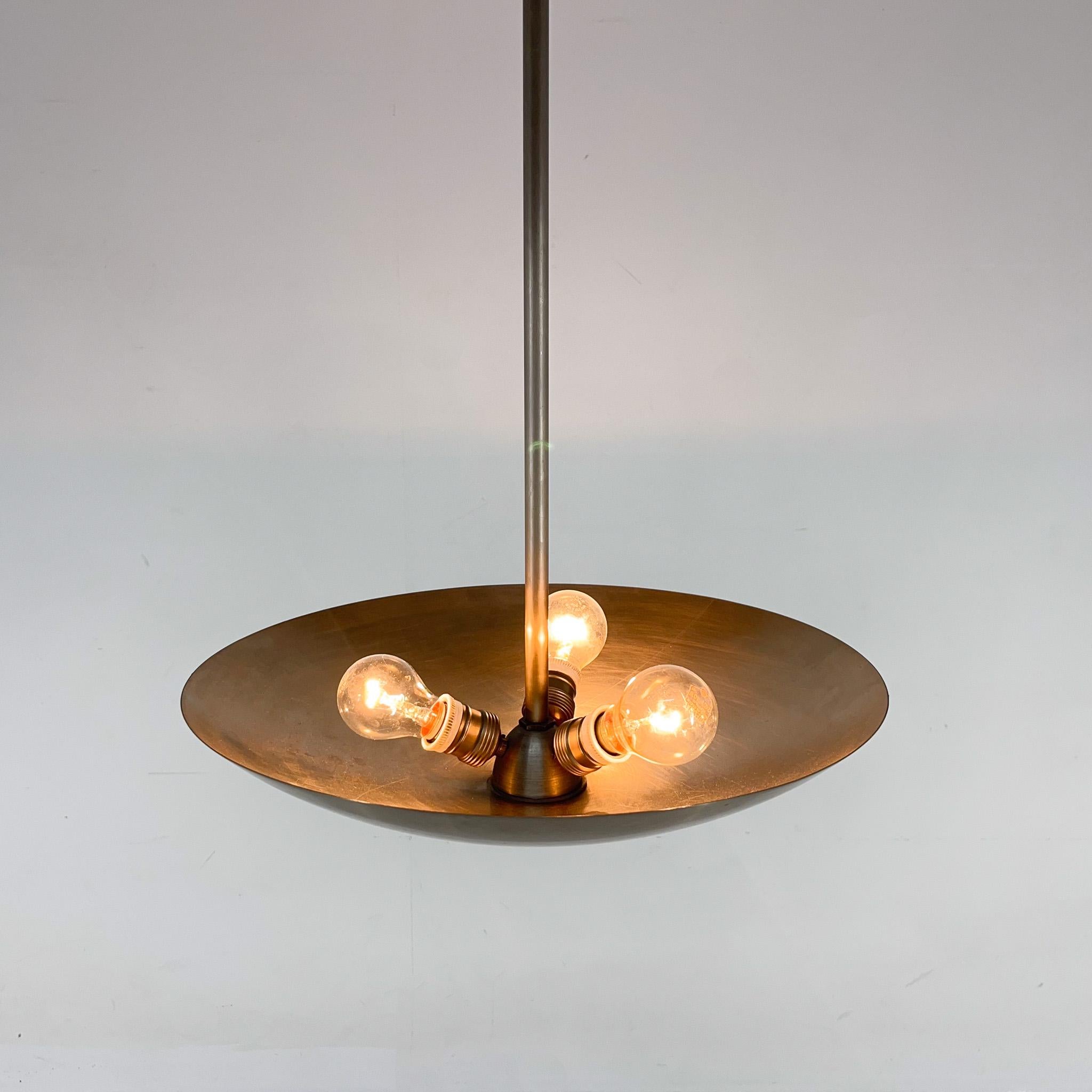 Lampe à suspension chromée des années 1930 par le designer Franta Anyz, Tchécoslovaquie Bon état - En vente à Praha, CZ
