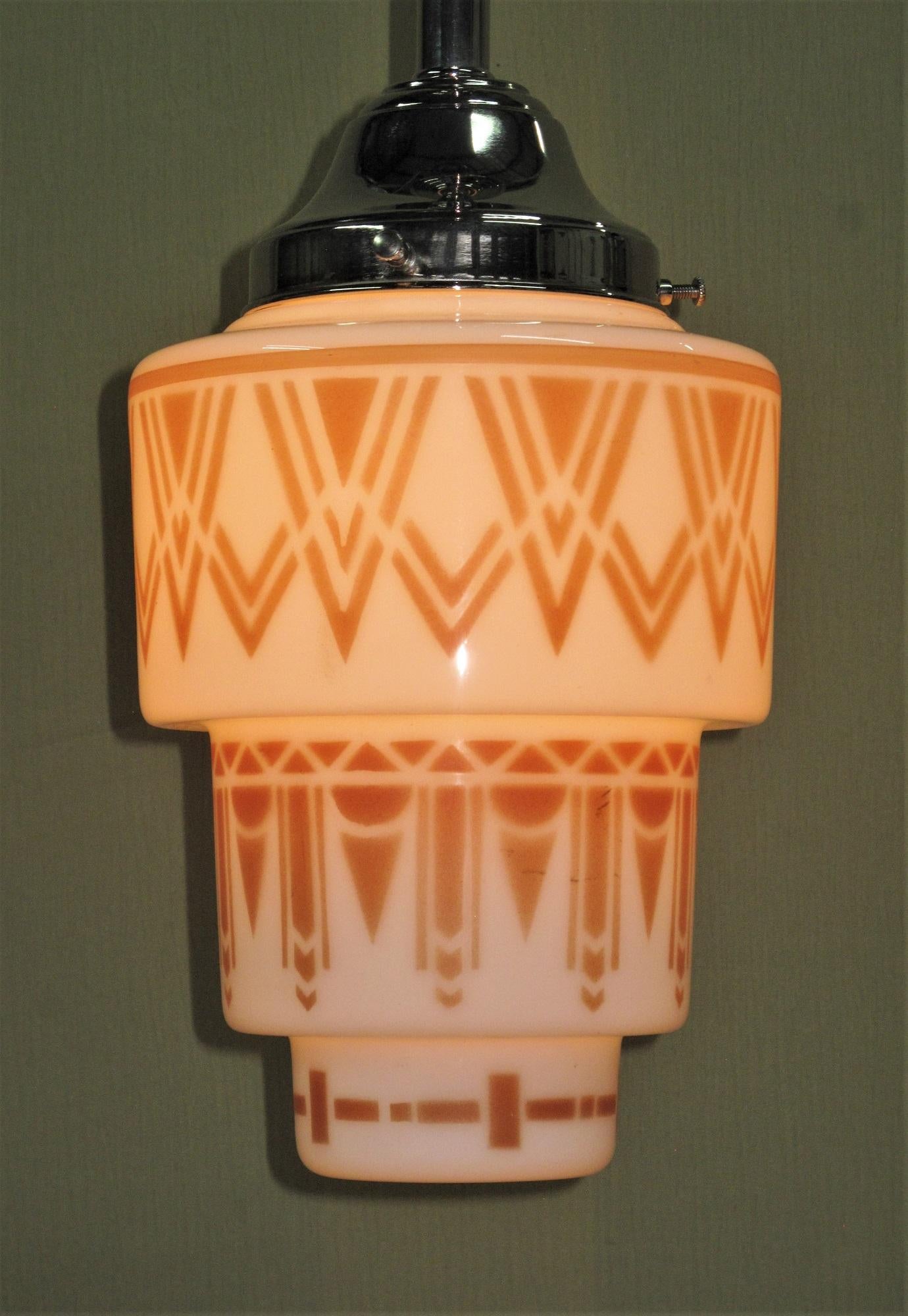 1930s Cinnamon Colored Art Deco Pendant 1