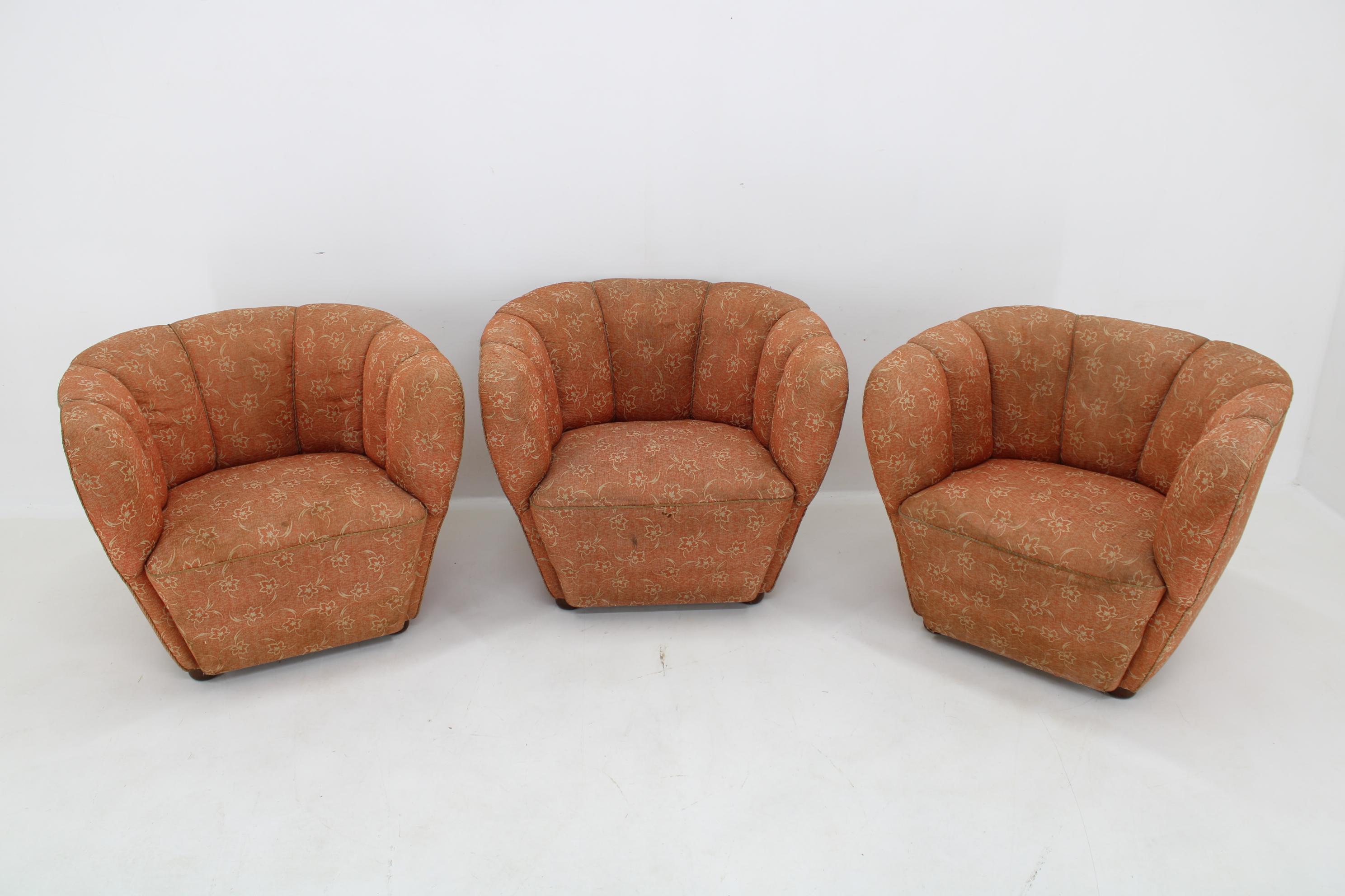 - 3 items available
- suitable for new upholstery 