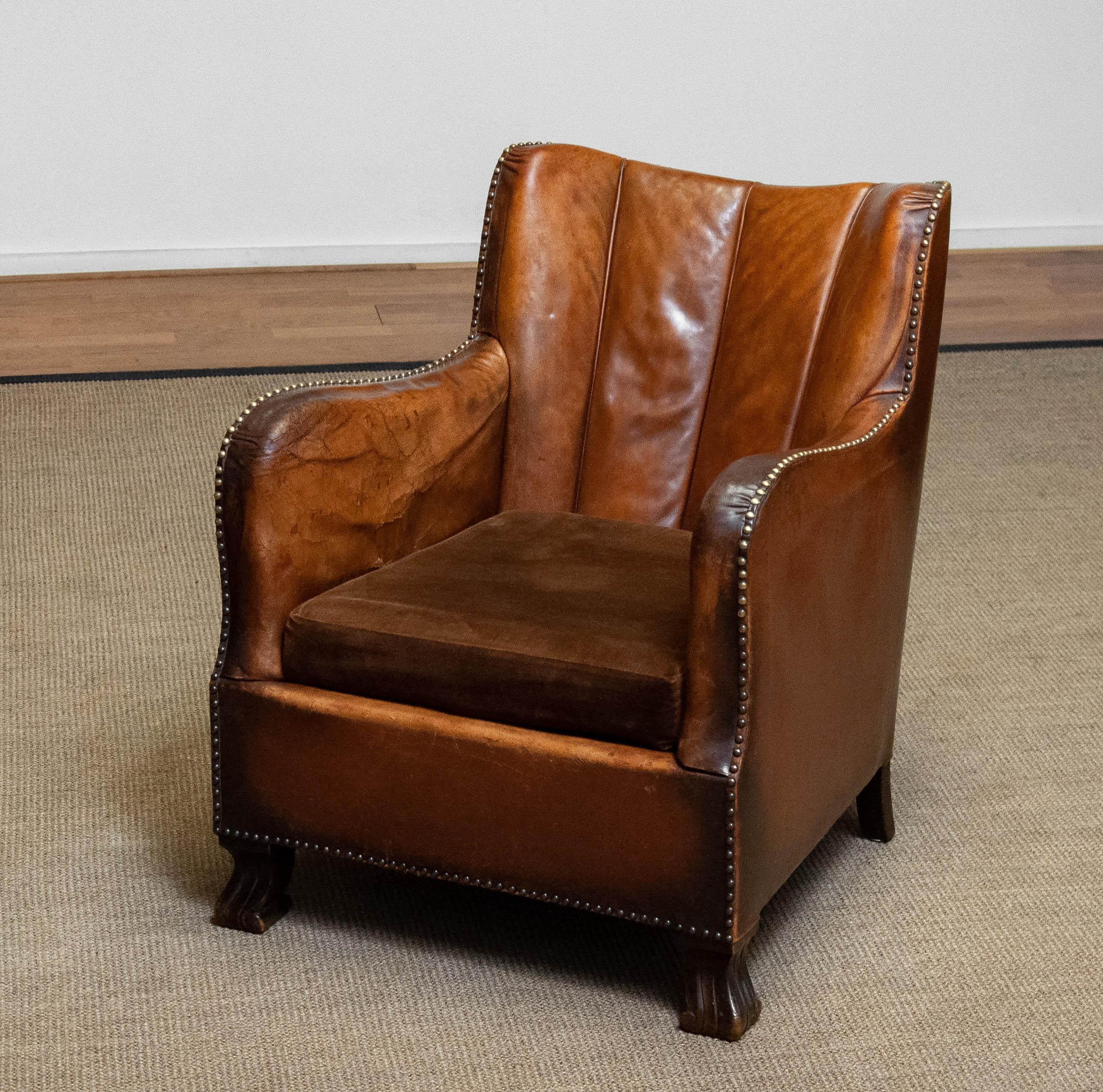 1930s Club Chair in Tan Brown Patinated Leather in the Style of Fritz Hansen For Sale 5