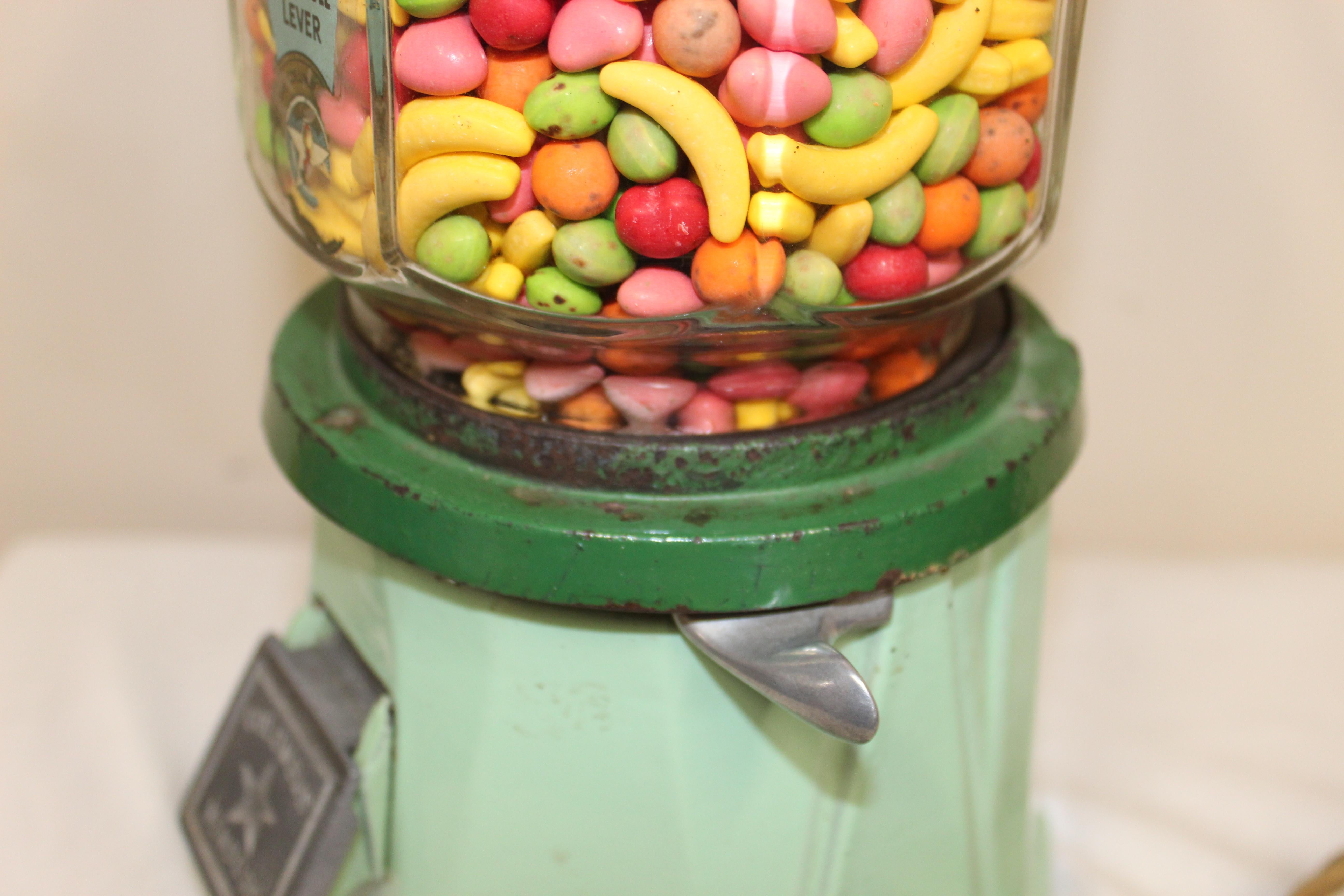 1930s Columbus Countertop Vending Machine For Sale 5