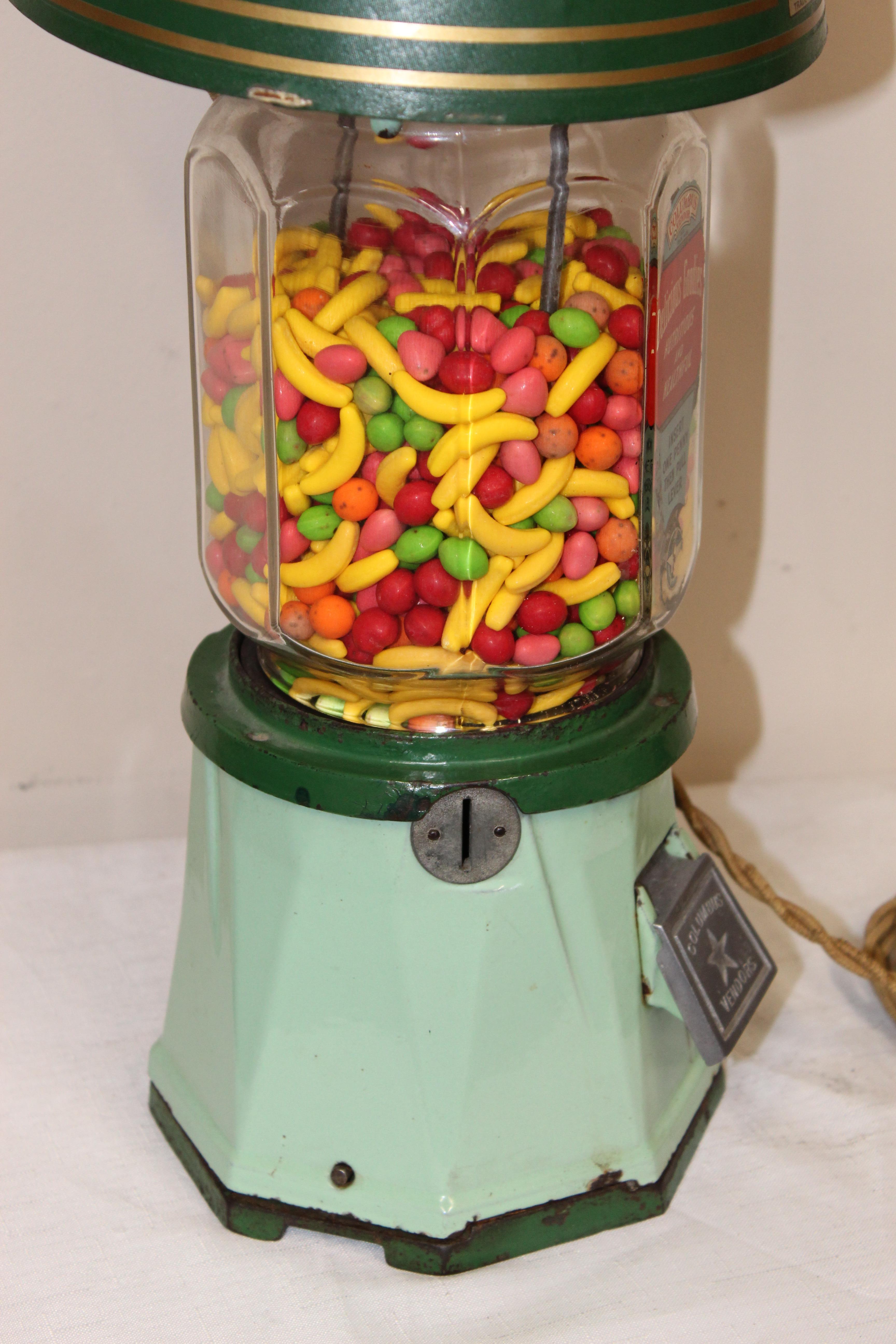 1930s Columbus Countertop Vending Machine In Fair Condition For Sale In Orange, CA