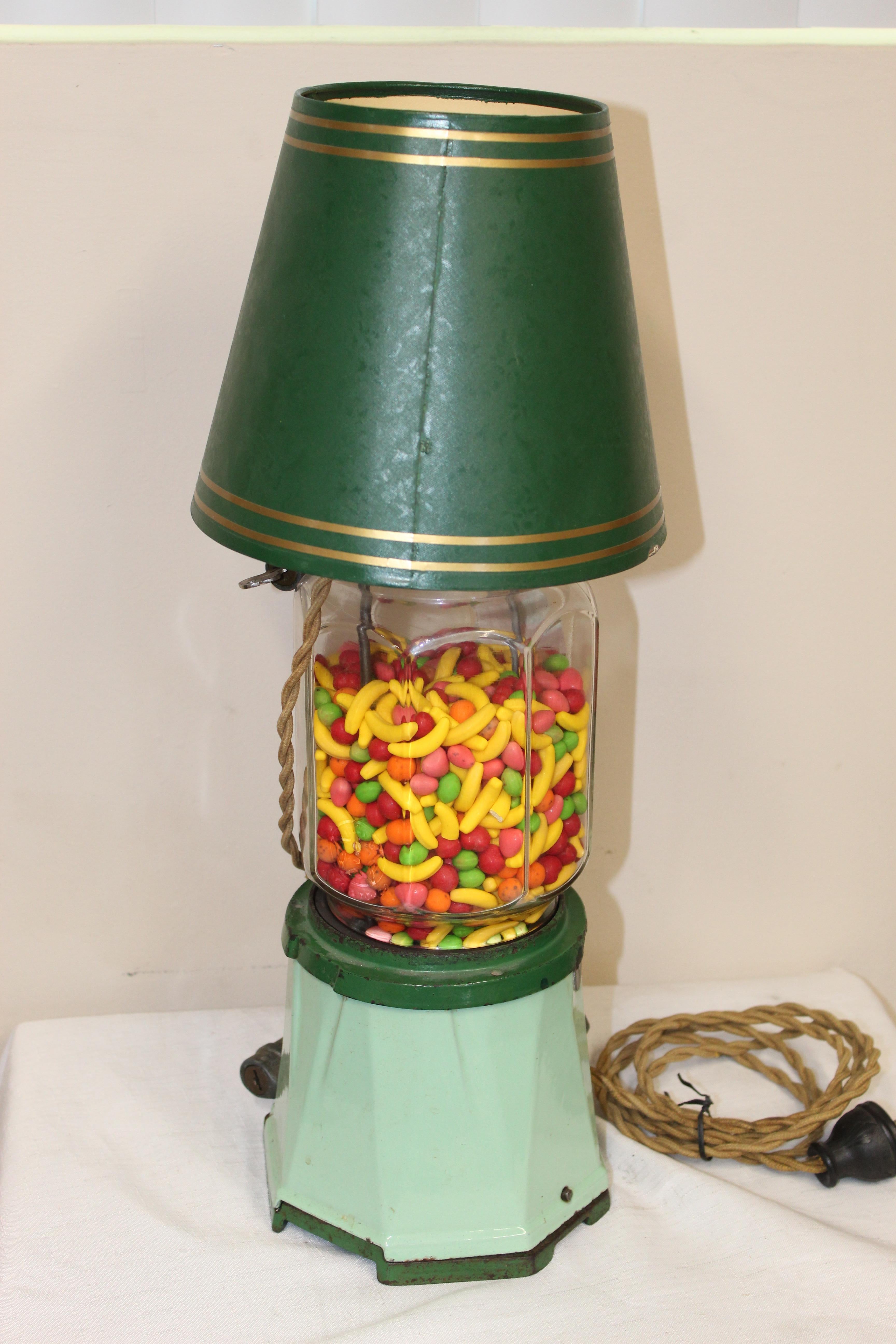 Mid-20th Century 1930s Columbus Countertop Vending Machine For Sale