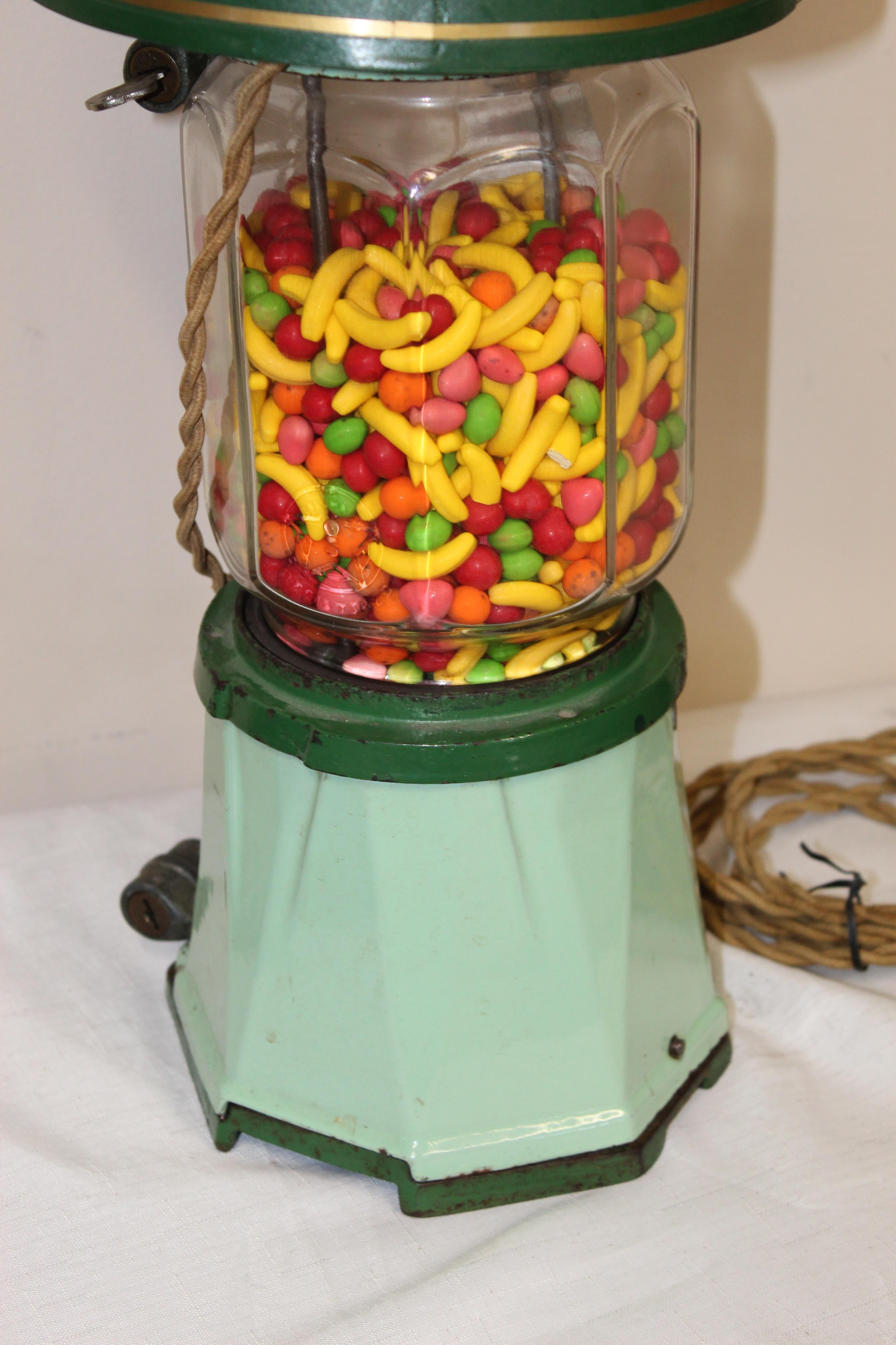 Metal 1930s Columbus Countertop Vending Machine For Sale