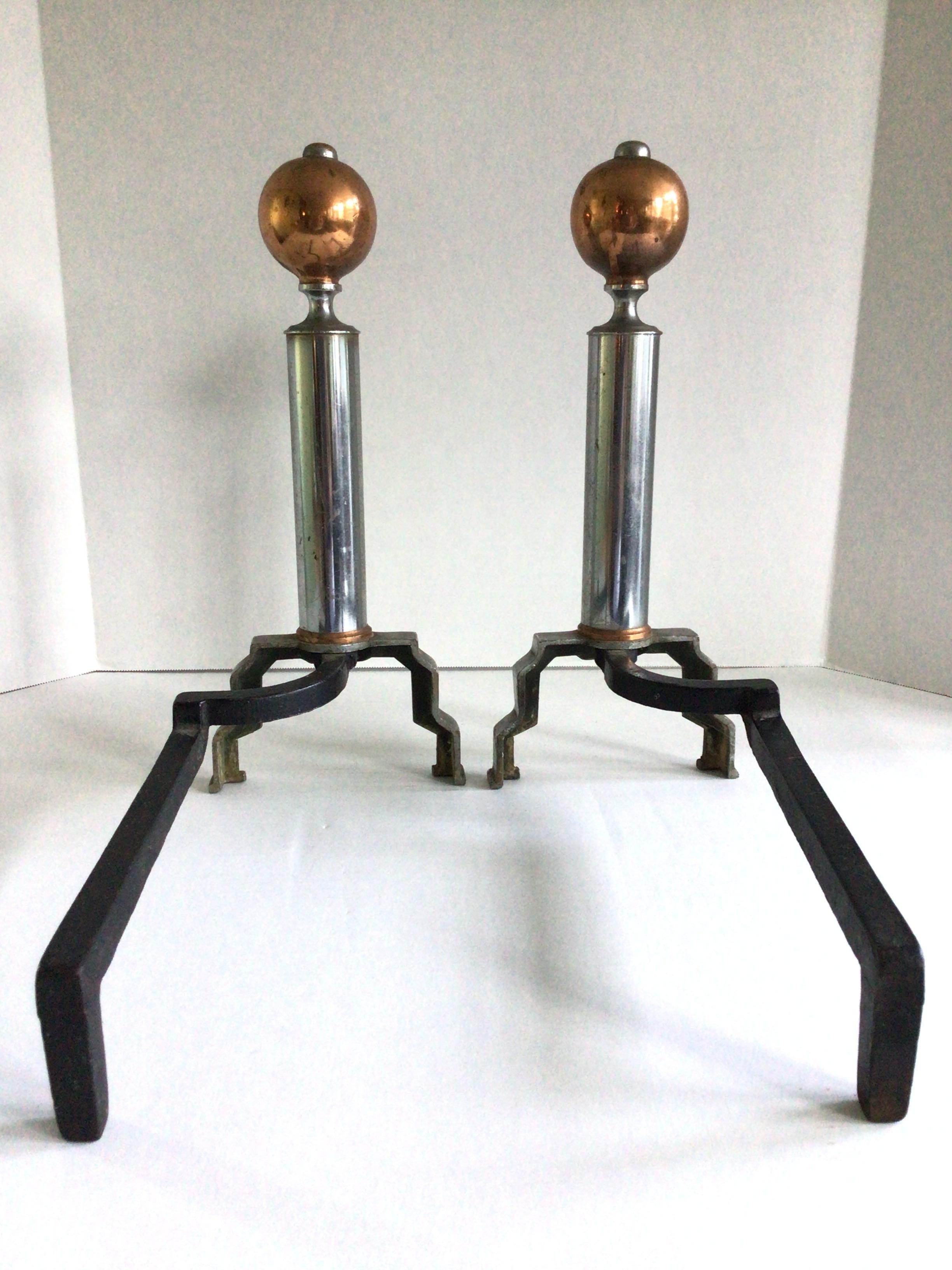 Andirons Art Déco en cuivre et chrome des années 1930 Bon état à Tarrytown, NY