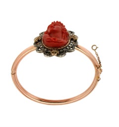 1980s Coral 9 Carat Yellow Gold Diamonds Bangle Bracelet