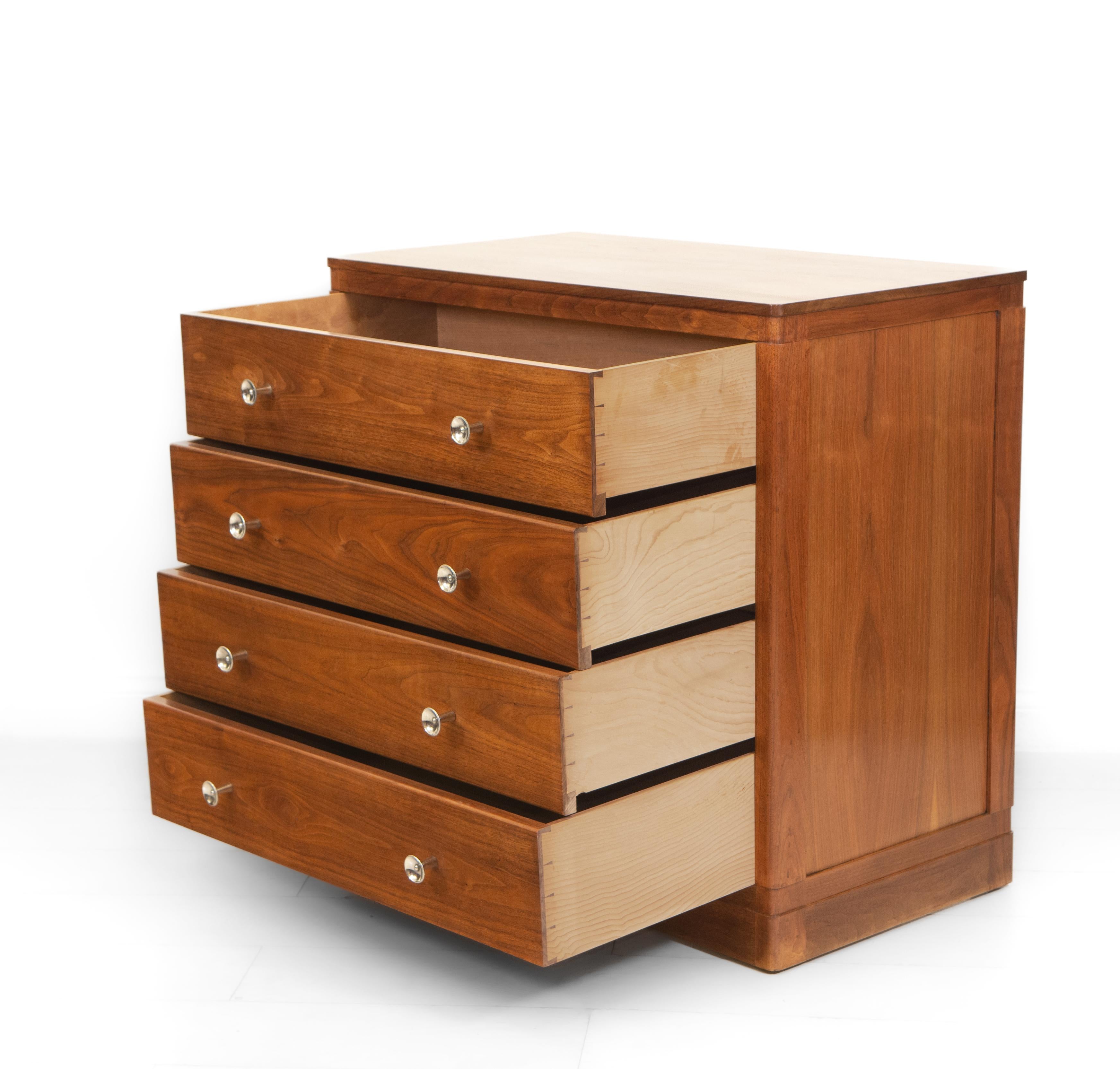 20th Century 1930’s Cotswold Walnut Chest Drawers Designed By WH Russell For Gordon Russell